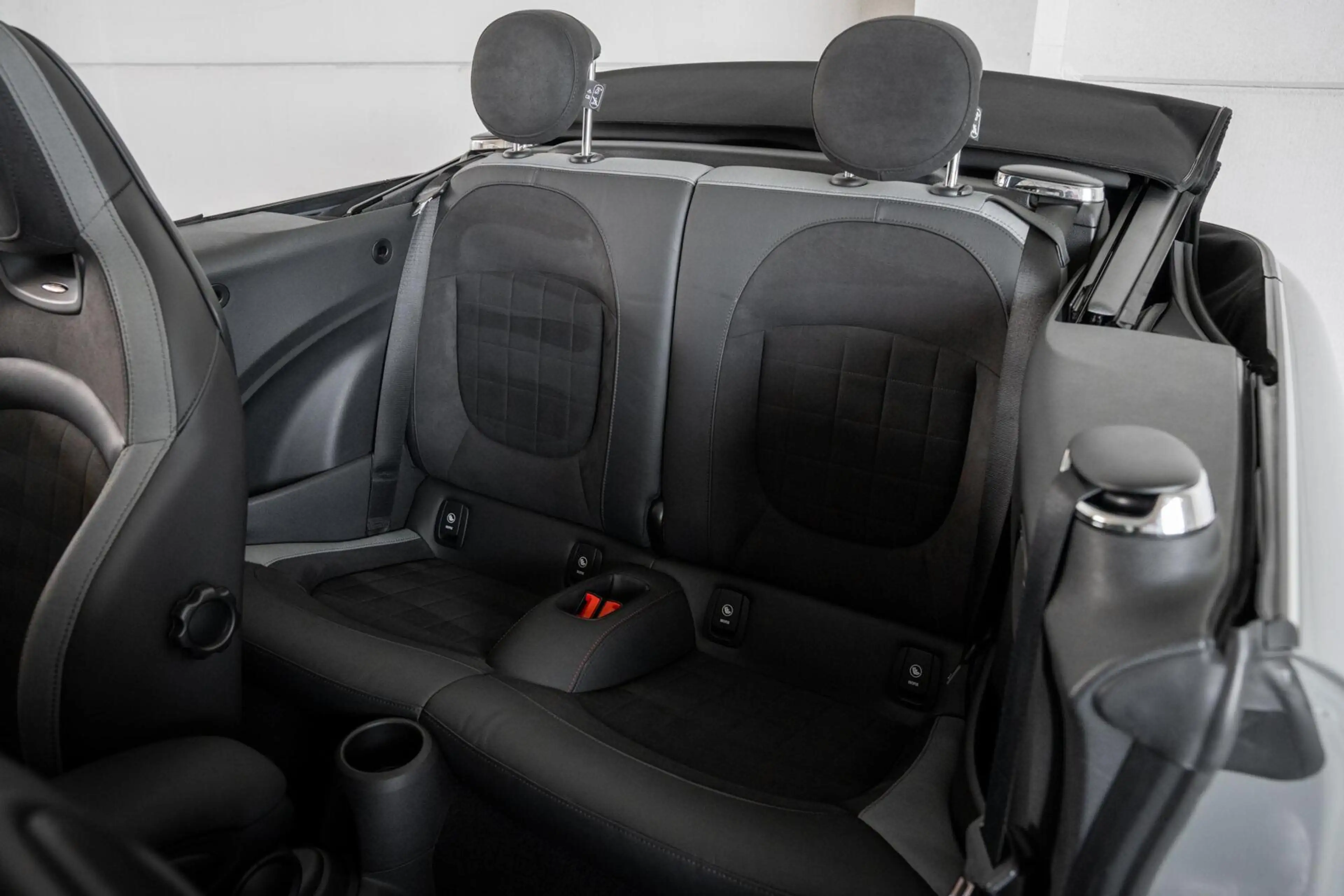 MINI Cooper S Cabrio 2.0 John Cooper Works / Headup / Harman Kardon / C — photo 50