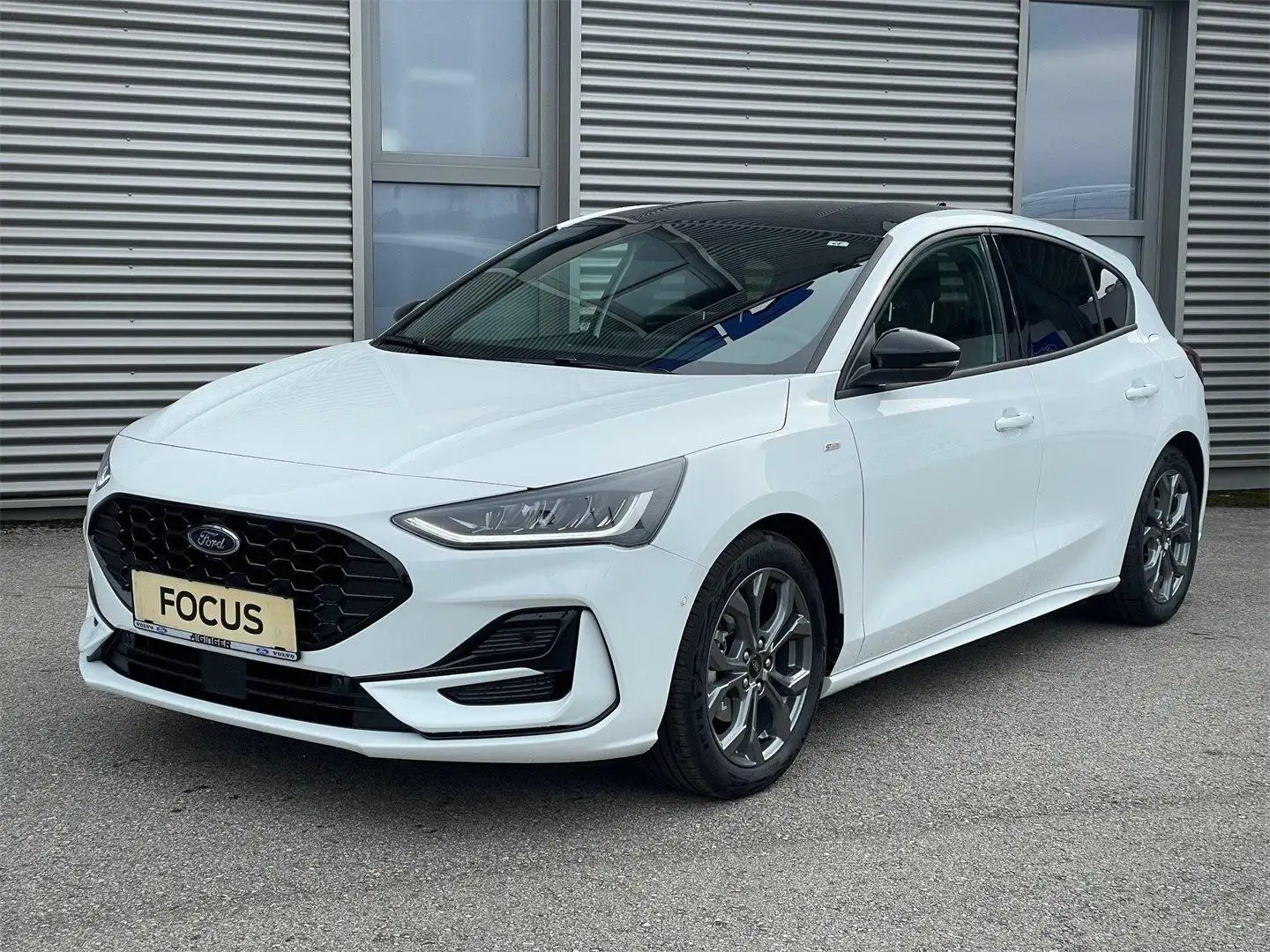 Ford Focus ST-Line X 125PS mHEV Blanc - 2