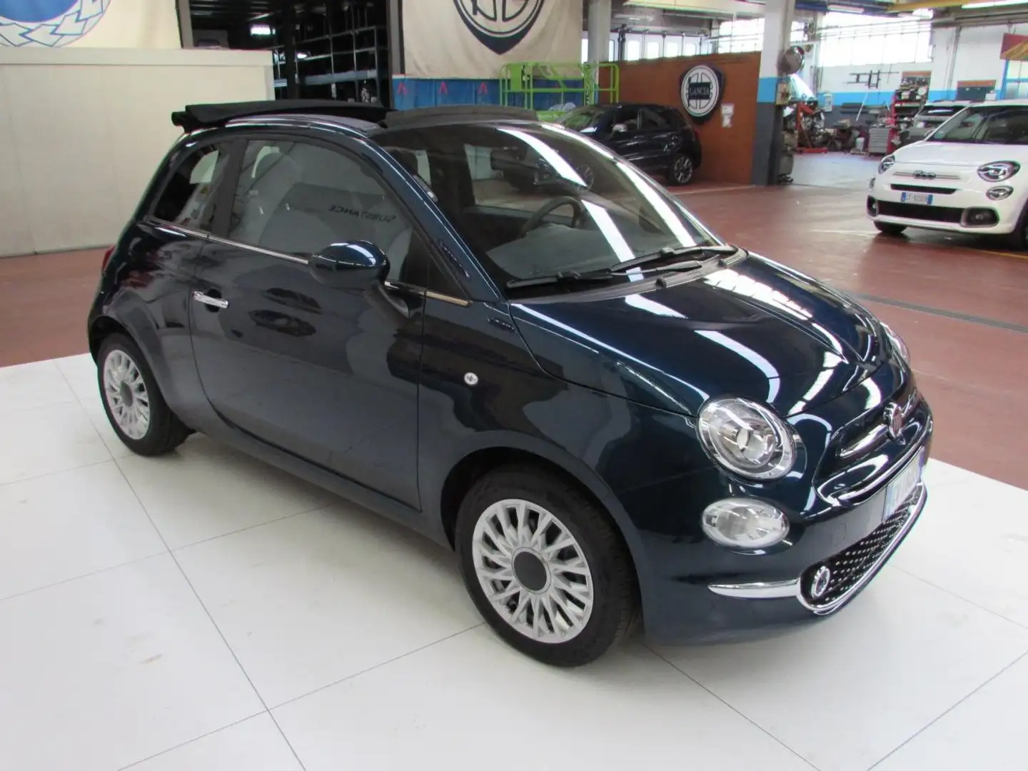 Fiat 500C 1.0 hybrid Dolcevita 70cv Blau - 2