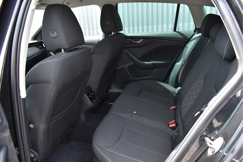 Skoda Scala 1.0 TSI Ambition Carplay, Climate control, Cruise — photo 25