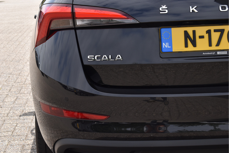 Skoda Scala 1.0 TSI Ambition Carplay, Climate control, Cruise — photo 22