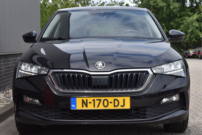 Skoda Scala 1.0 TSI Ambition Carplay, Climate control, Cruise — photo 17
