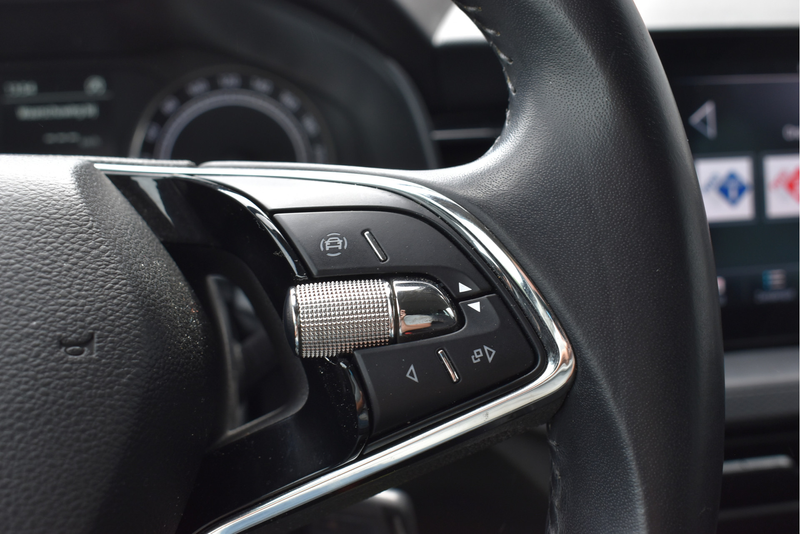 Skoda Scala 1.0 TSI Ambition Carplay, Climate control, Cruise — photo 16