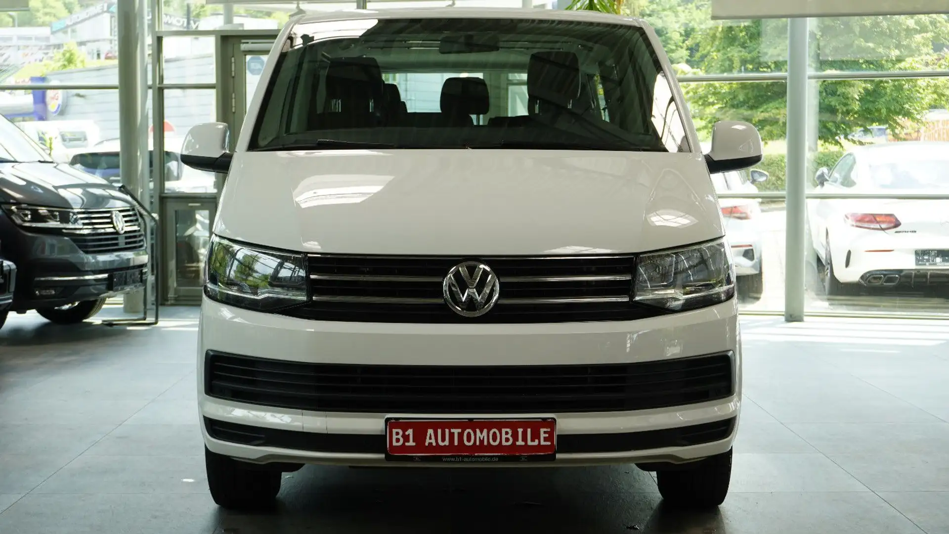 Volkswagen T6 Transporter Caravelle Comfortline*AHK*STHZ*9 Weiß - 2