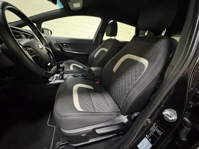 Kia Ceed view 13