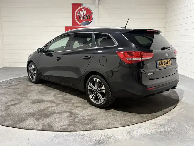 Kia Ceed view 3