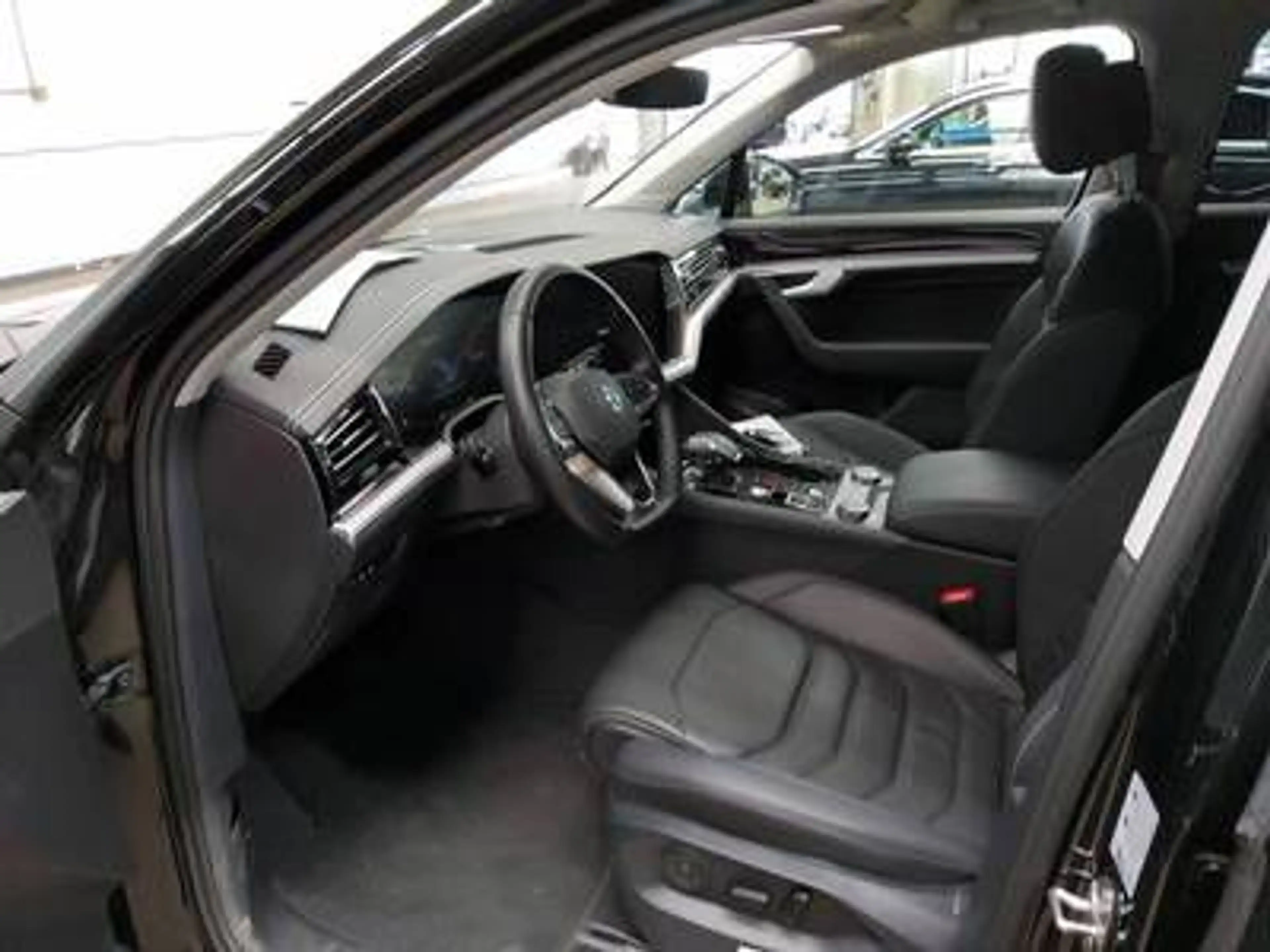 Volkswagen Touareg ELEGANCE 3.0TDI 231PS NP.93T ACC.5J-G.AHK.KAMERA.N — photo 5