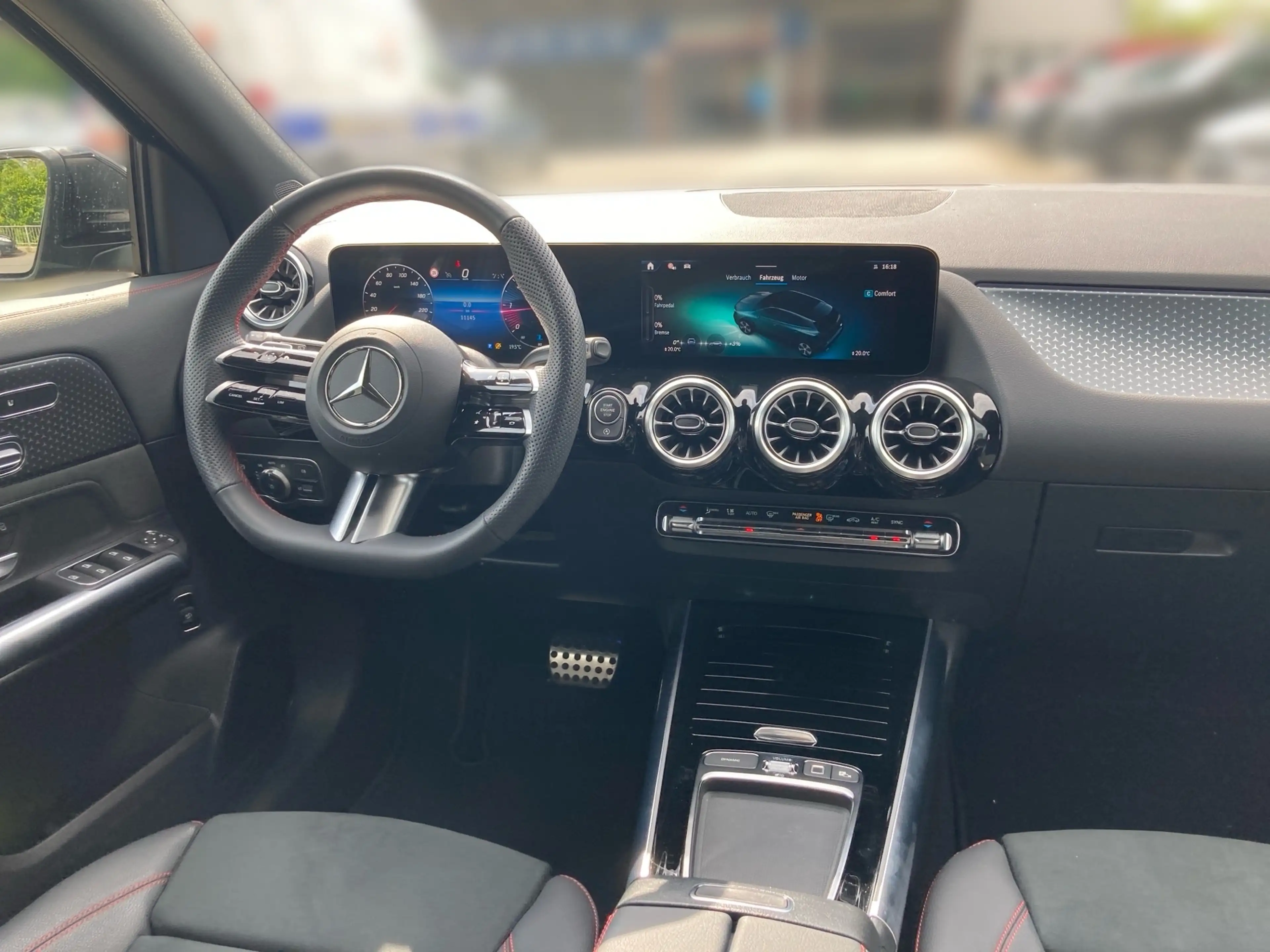 Mercedes-Benz GLA 220 d 4M AMG+Navi+AHK+Kam+LED+AdvSound+Night — photo 8
