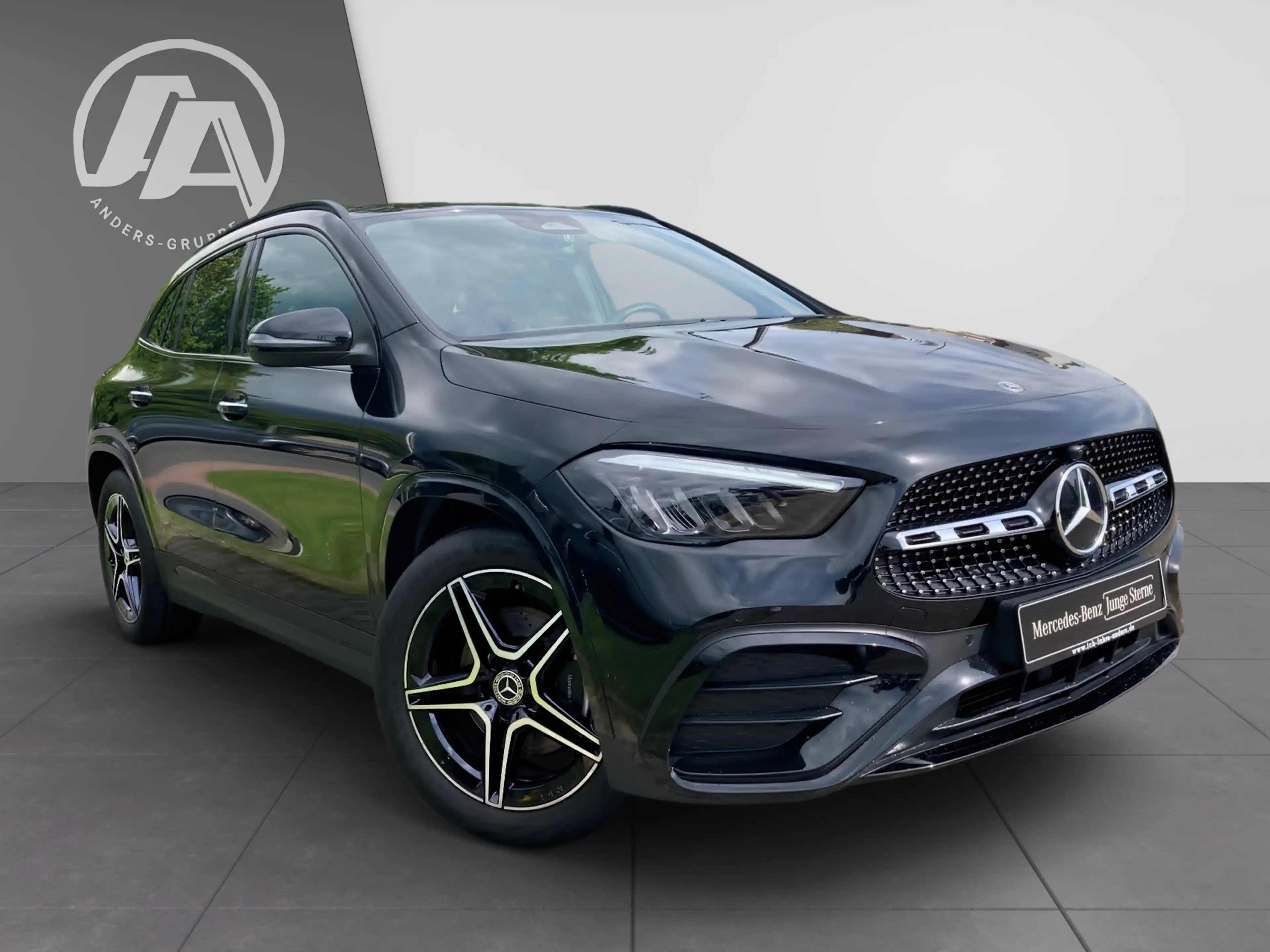 Mercedes-Benz GLA 220 d 4M AMG+Navi+AHK+Kam+LED+AdvSound+Night — photo 5