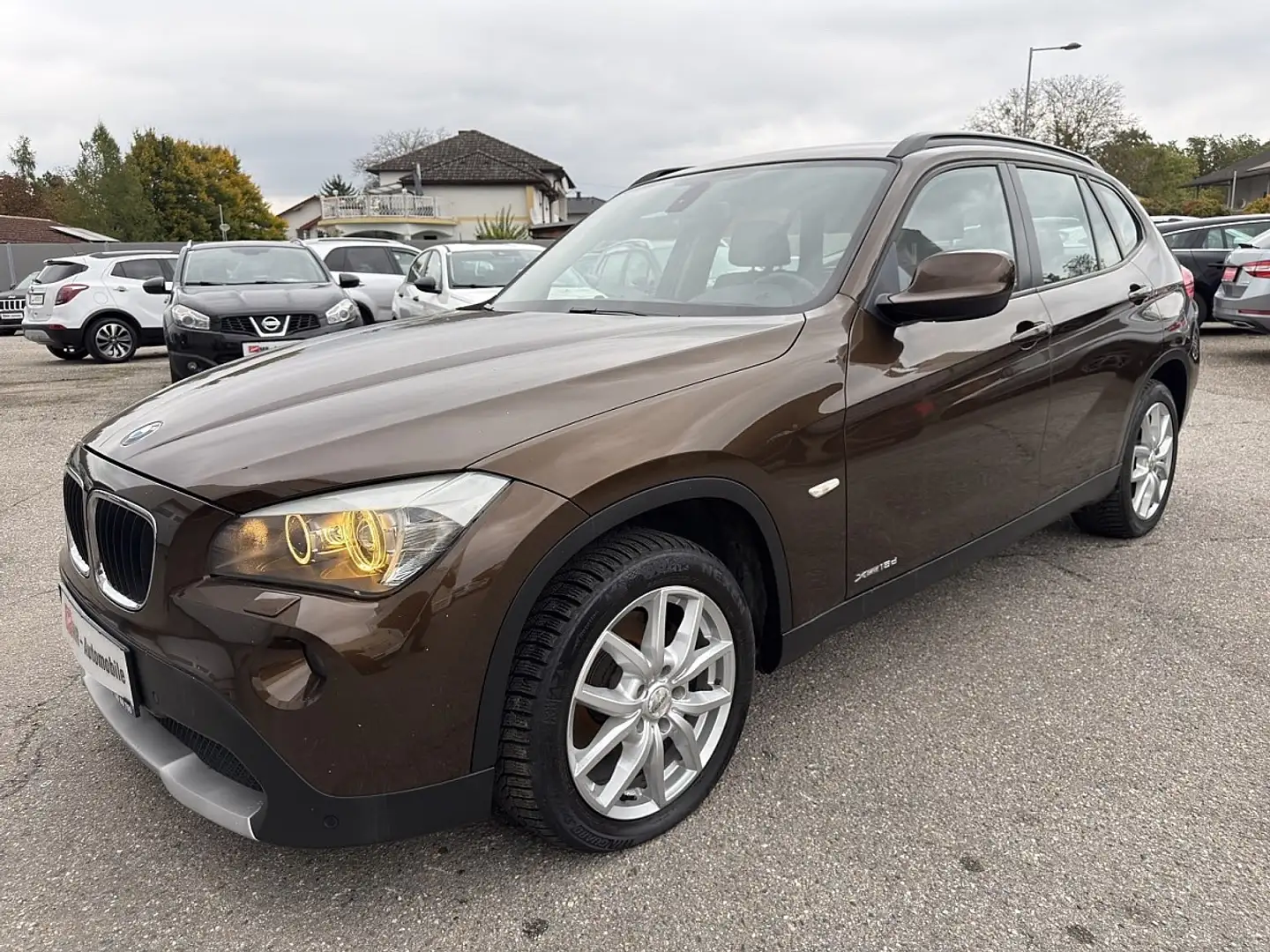BMW X1 xDrive18d Österreich Paket Brun - 2
