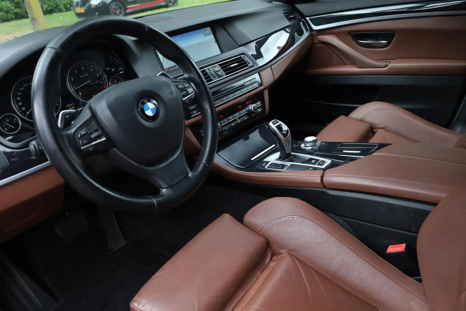 BMW 528 5-serie 528i Upgrade Edition Aut. | Keurige staat Fekete - 2