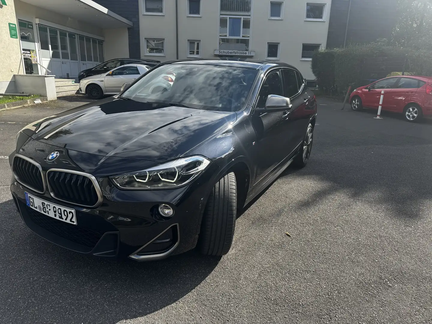 BMW X2 M xDrive M35 i Schwarz - 1