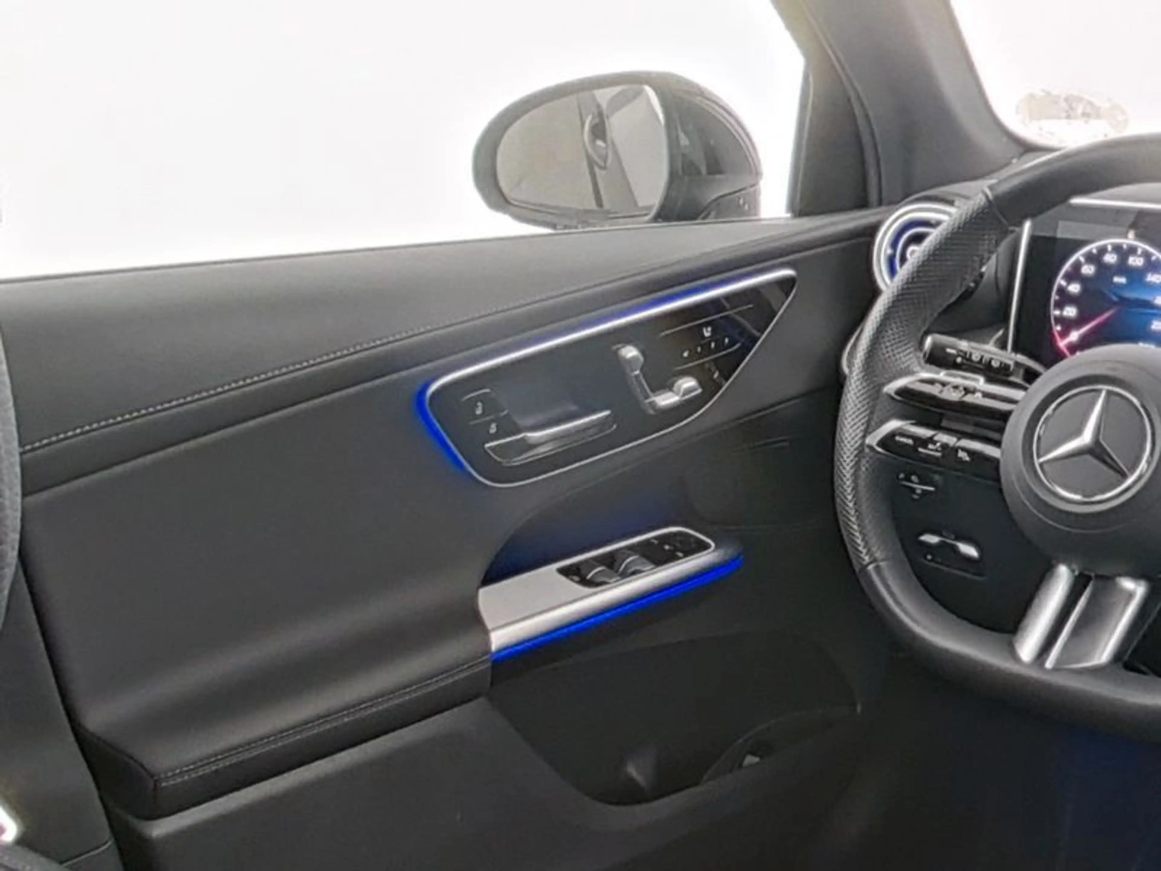 Mercedes-Benz GLC 220 d 4M AMG Line Adv+ Pano AHK Distronic 19 — photo 8