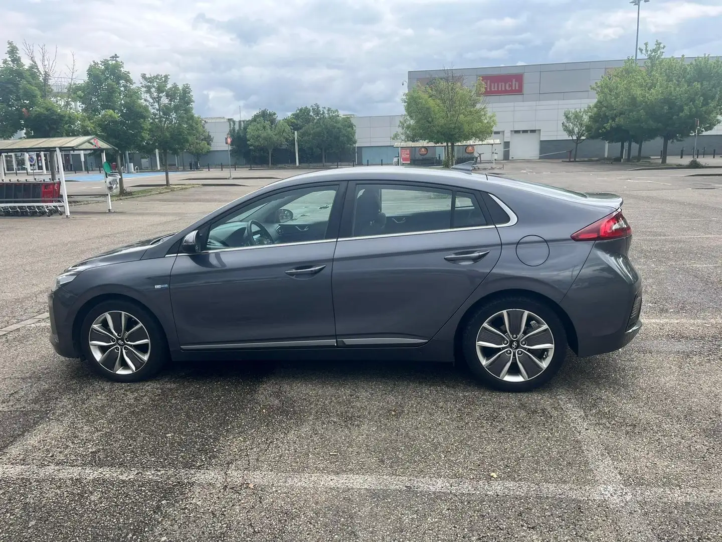 Hyundai IONIQ Ioniq Hybrid Business - 1