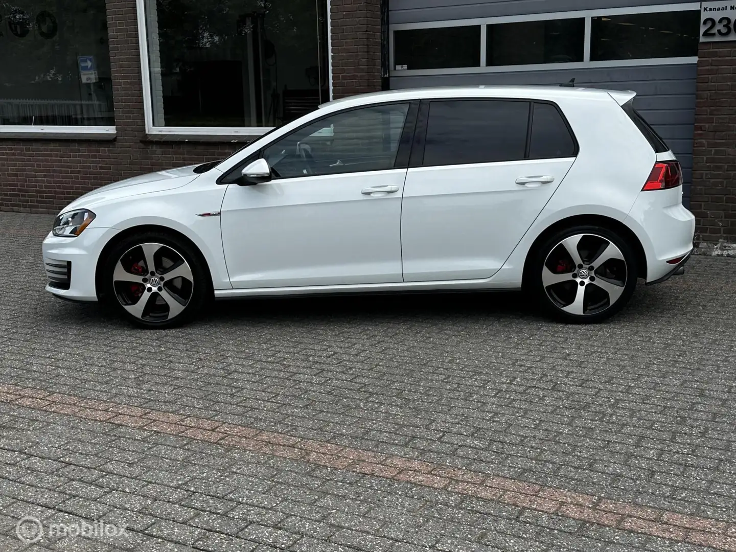 Volkswagen Golf GTI 2.0 AIRCO/CAMERA/MF-STUUR Alb - 2