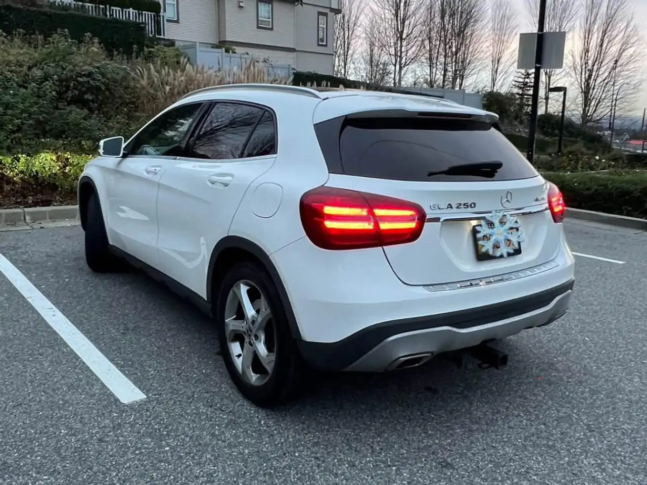 Mercedes-Benz GLA снимка Mercedes-Benz GLA