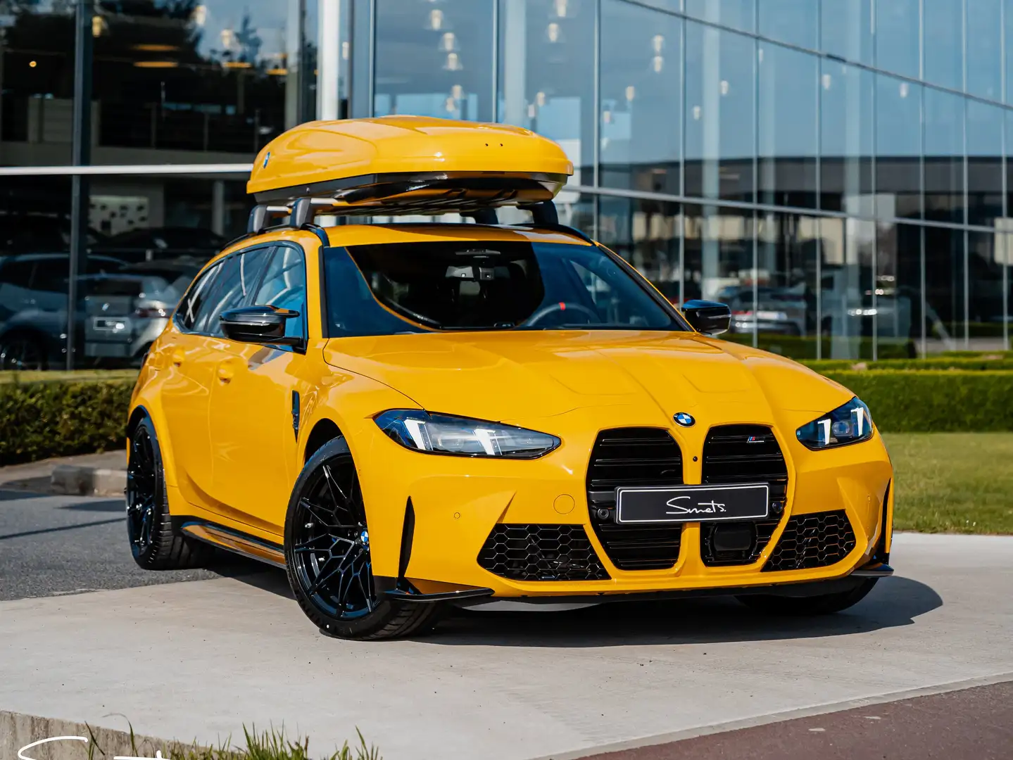 BMW M3 Competition Touring M xDrive - Atacama Yellow Jaune - 1