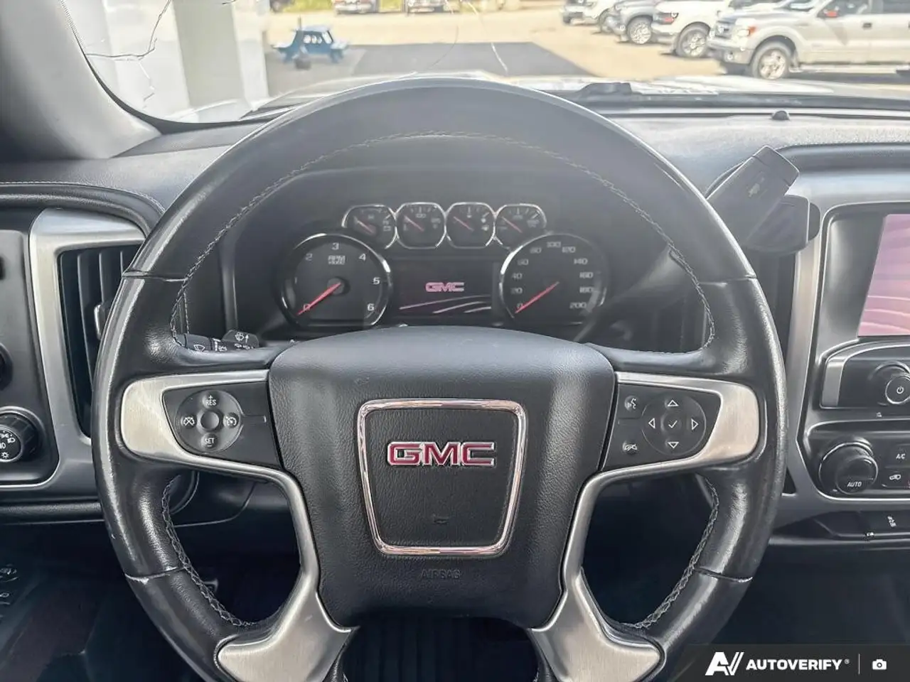 GMC Sierra 1500 fotografie GMC Sierra 1500