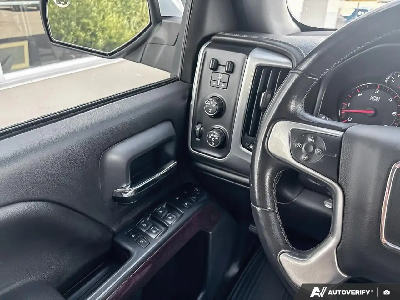 GMC Sierra 1500 fotografie GMC Sierra 1500