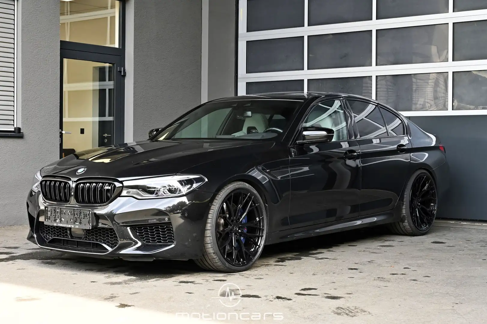 BMW M5 - M5 Competition EXP € 62.480,- Schwarz - 1
