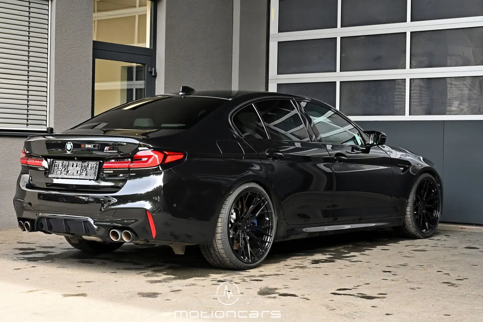 BMW M5 - M5 Competition EXP € 62.480,- Nero - 2