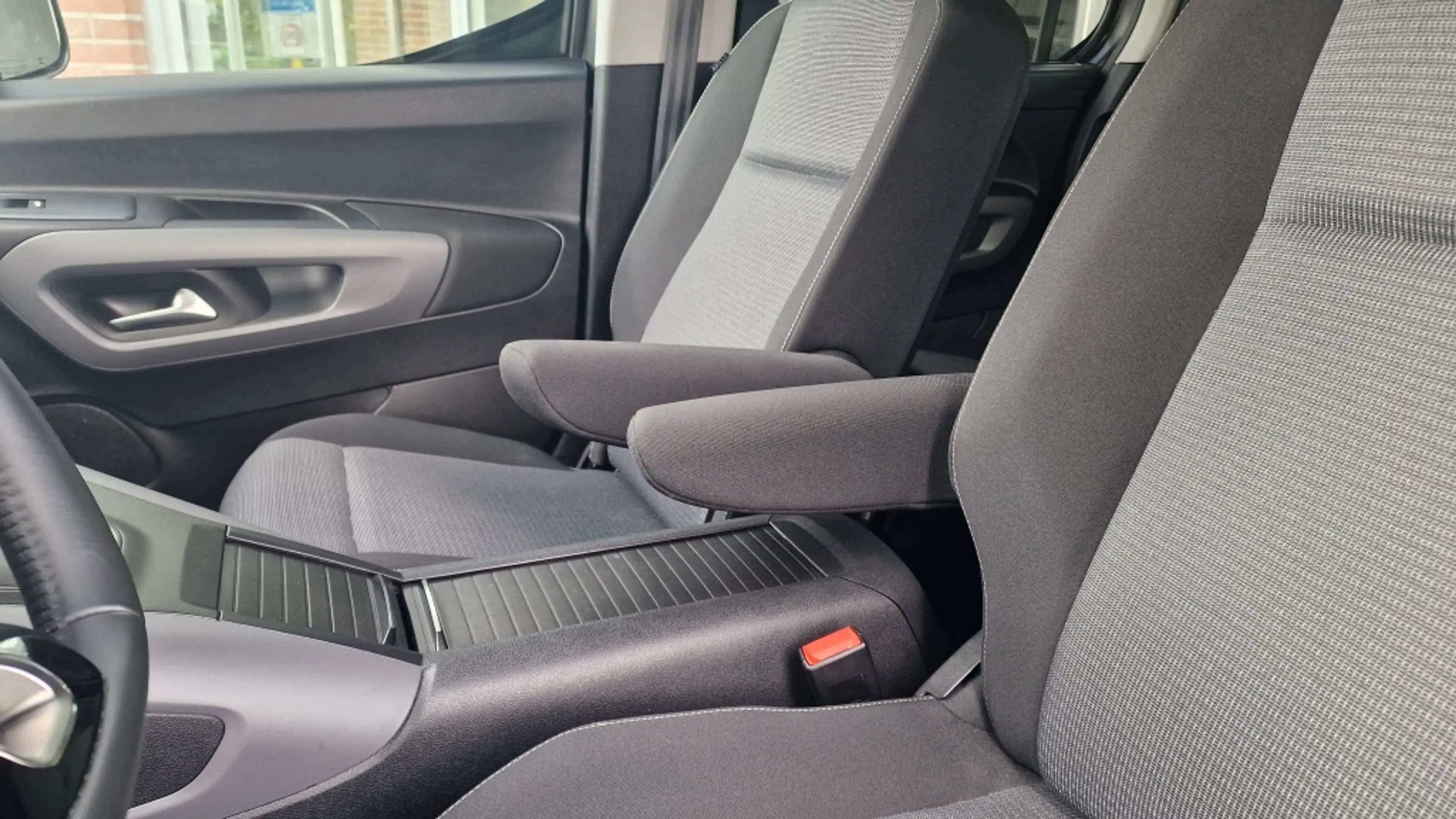 Toyota Proace City Verso 1.2 Turbo Executive Automaat 5 Pers, Pano, H — photo 28