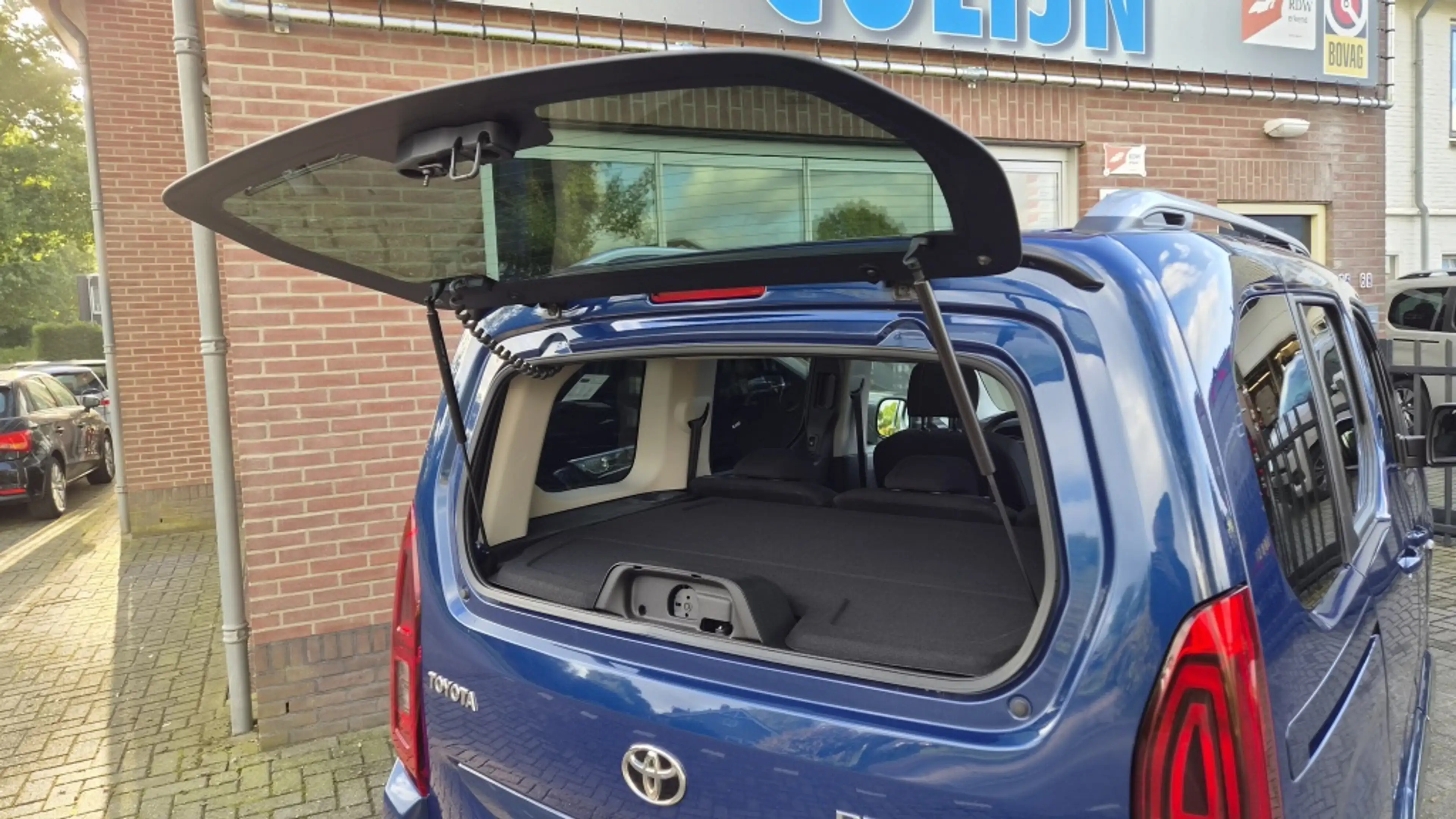 Toyota Proace City Verso 1.2 Turbo Executive Automaat 5 Pers, Pano, H — photo 35