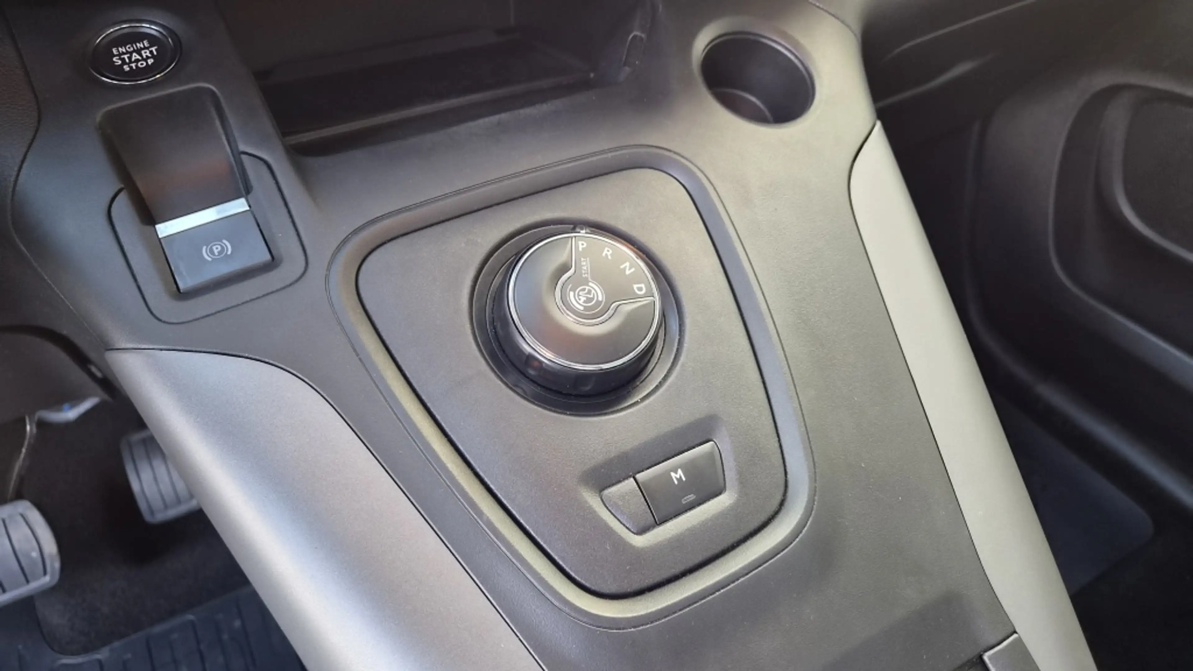 Toyota Proace City Verso 1.2 Turbo Executive Automaat 5 Pers, Pano, H — photo 32