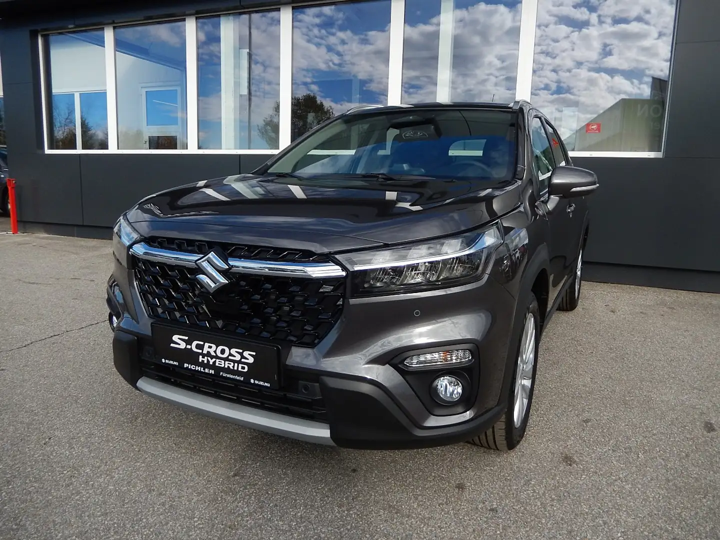 Suzuki S-Cross 1,4 Hybrid ALLGRIP shine Grau - 1