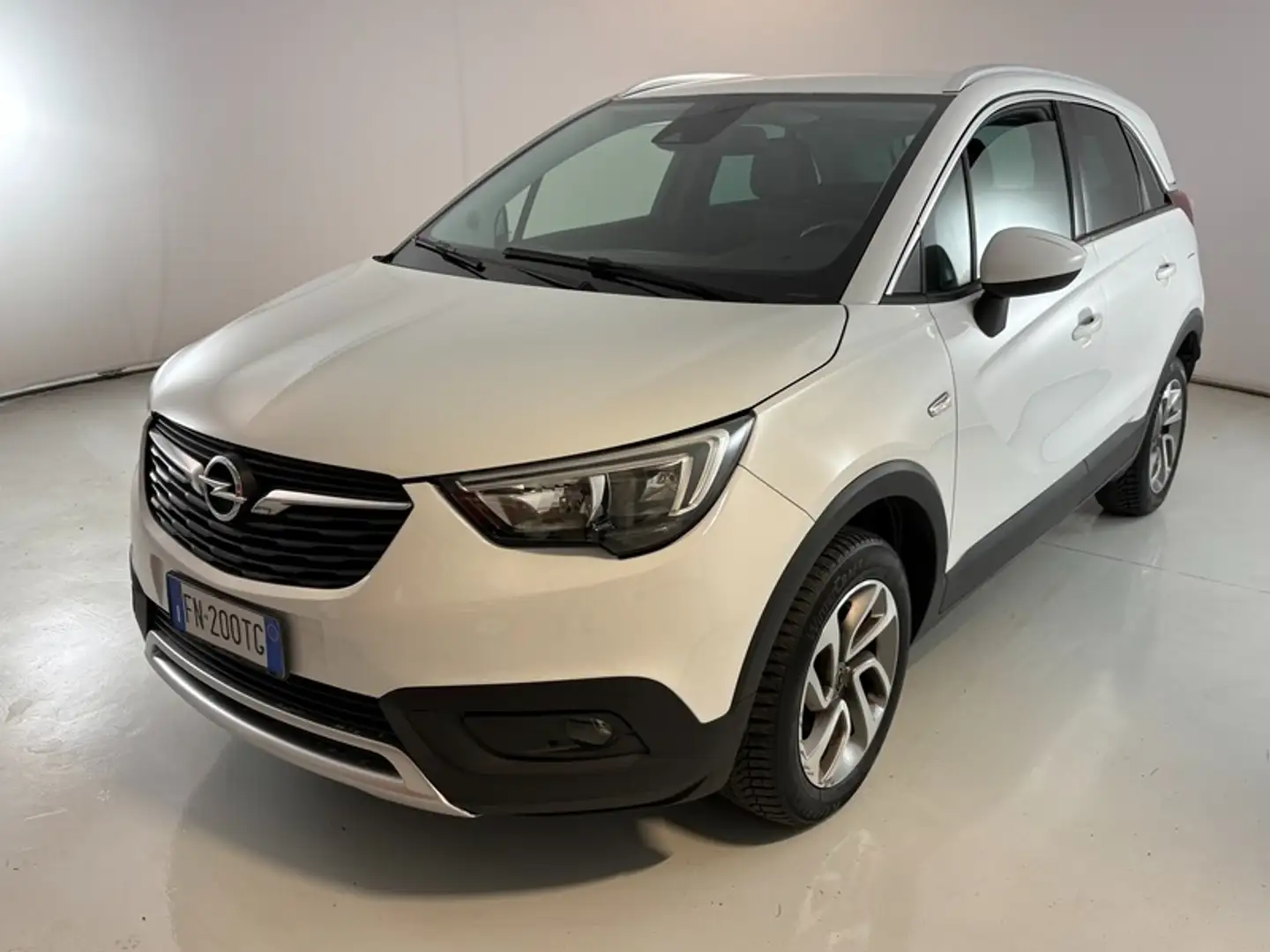 Opel Crossland X 1.2 Innovation Wit - 1