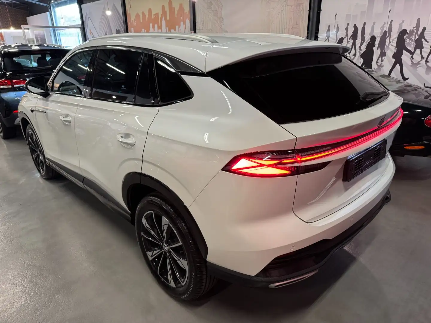 MG HS 1.5T-GDI AT Comfort Wit - 2