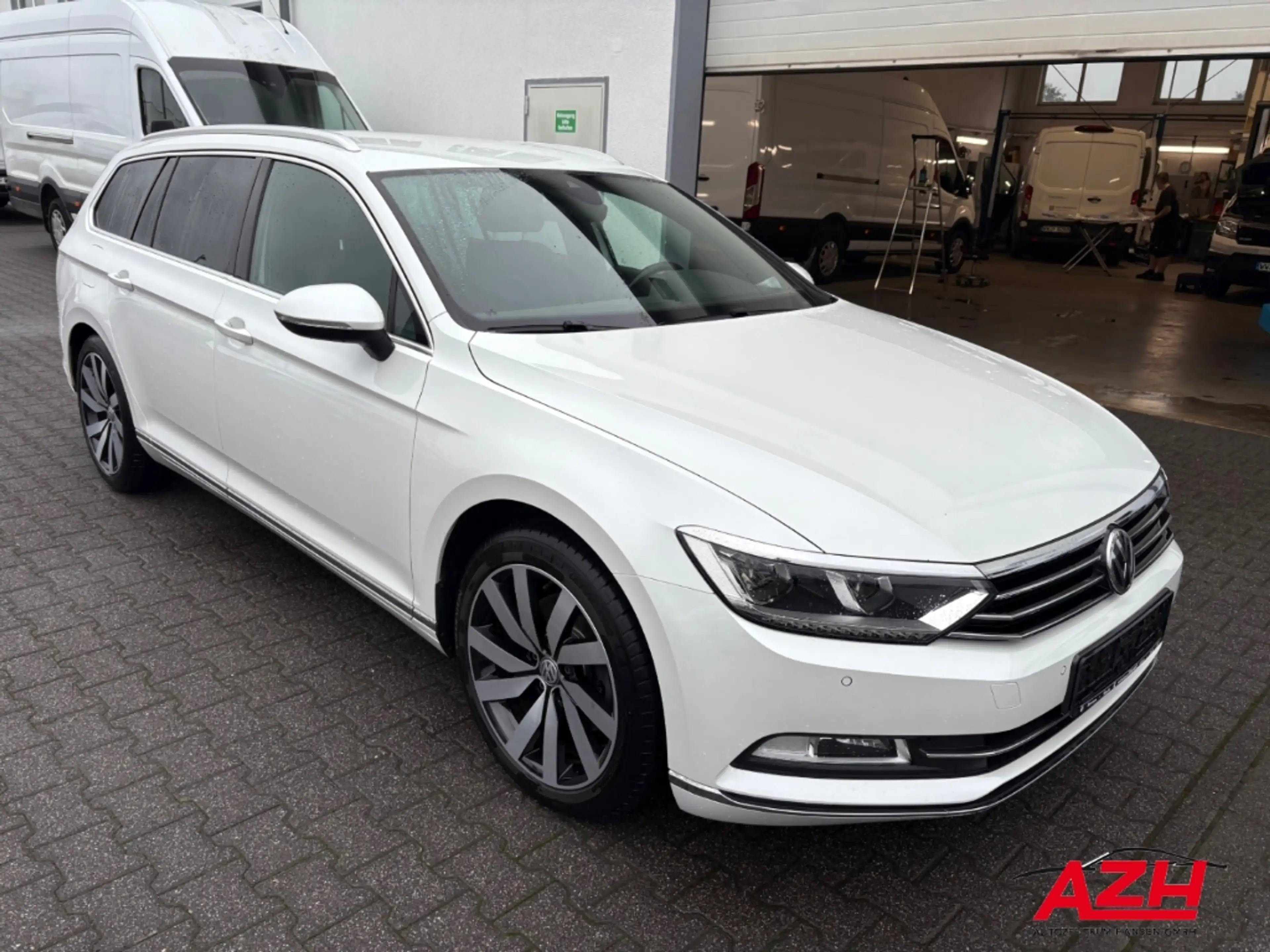 Volkswagen Passat Variant Highline BMT 2.0 TDI, DSG, Kamera — photo 2