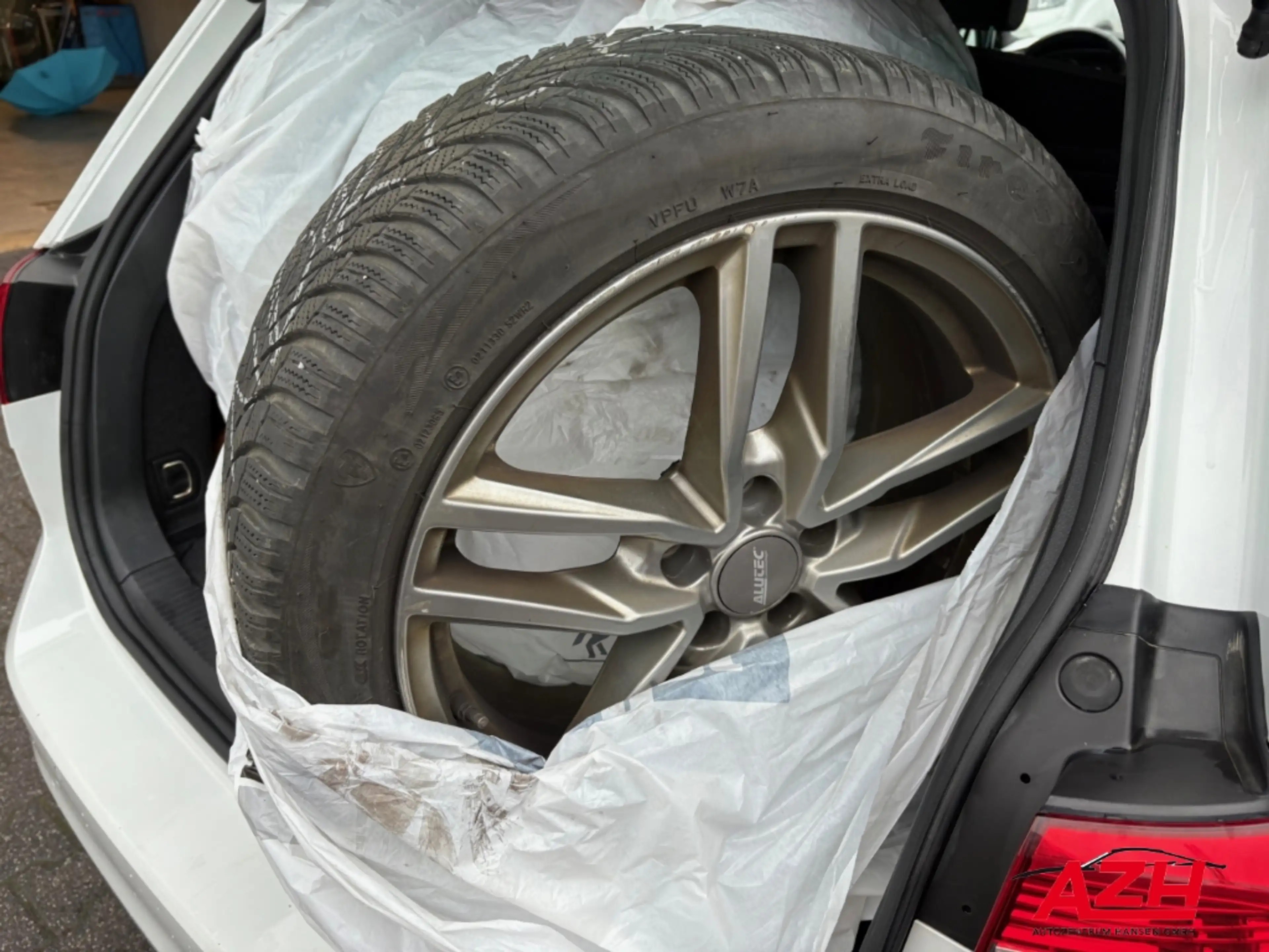 Volkswagen Passat Variant Highline BMT 2.0 TDI, DSG, Kamera — photo 11