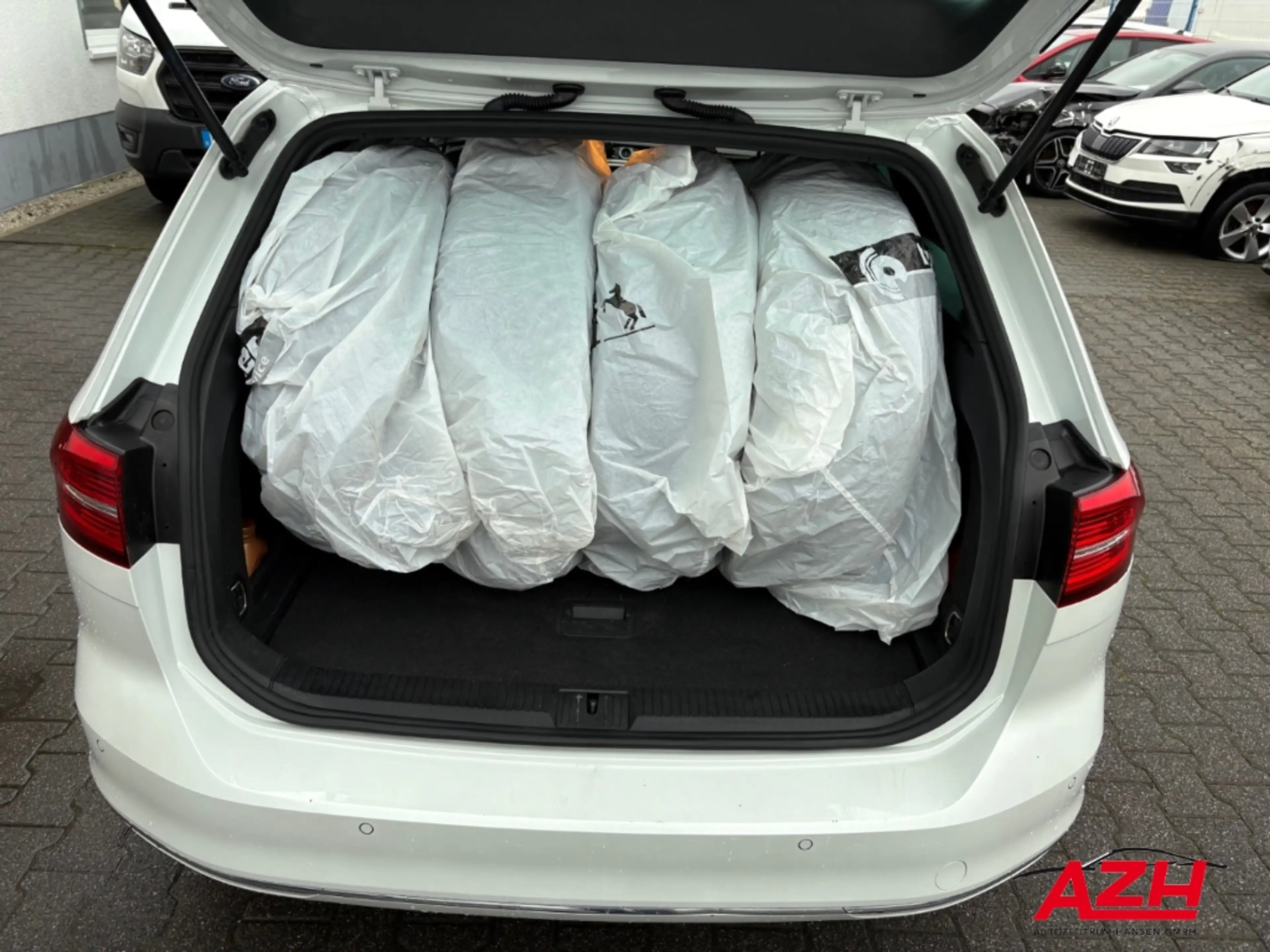 Volkswagen Passat Variant Highline BMT 2.0 TDI, DSG, Kamera — photo 10