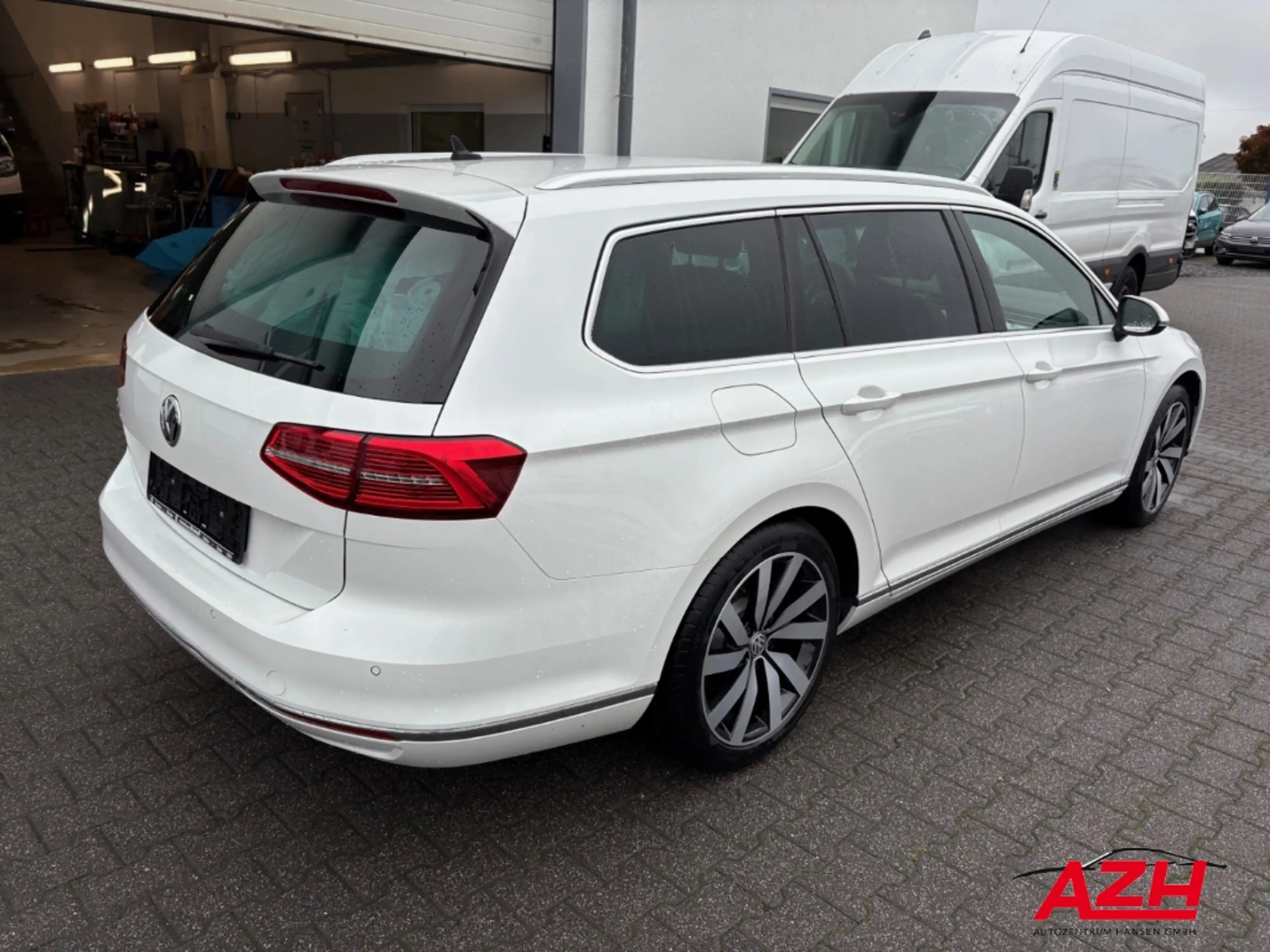 Volkswagen Passat Variant Highline BMT 2.0 TDI, DSG, Kamera — photo 4
