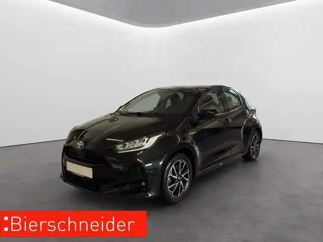 Toyota Yaris 1.5 Hybrid Club LED NAVI KAMERA 16 SHZ SMART-KEY