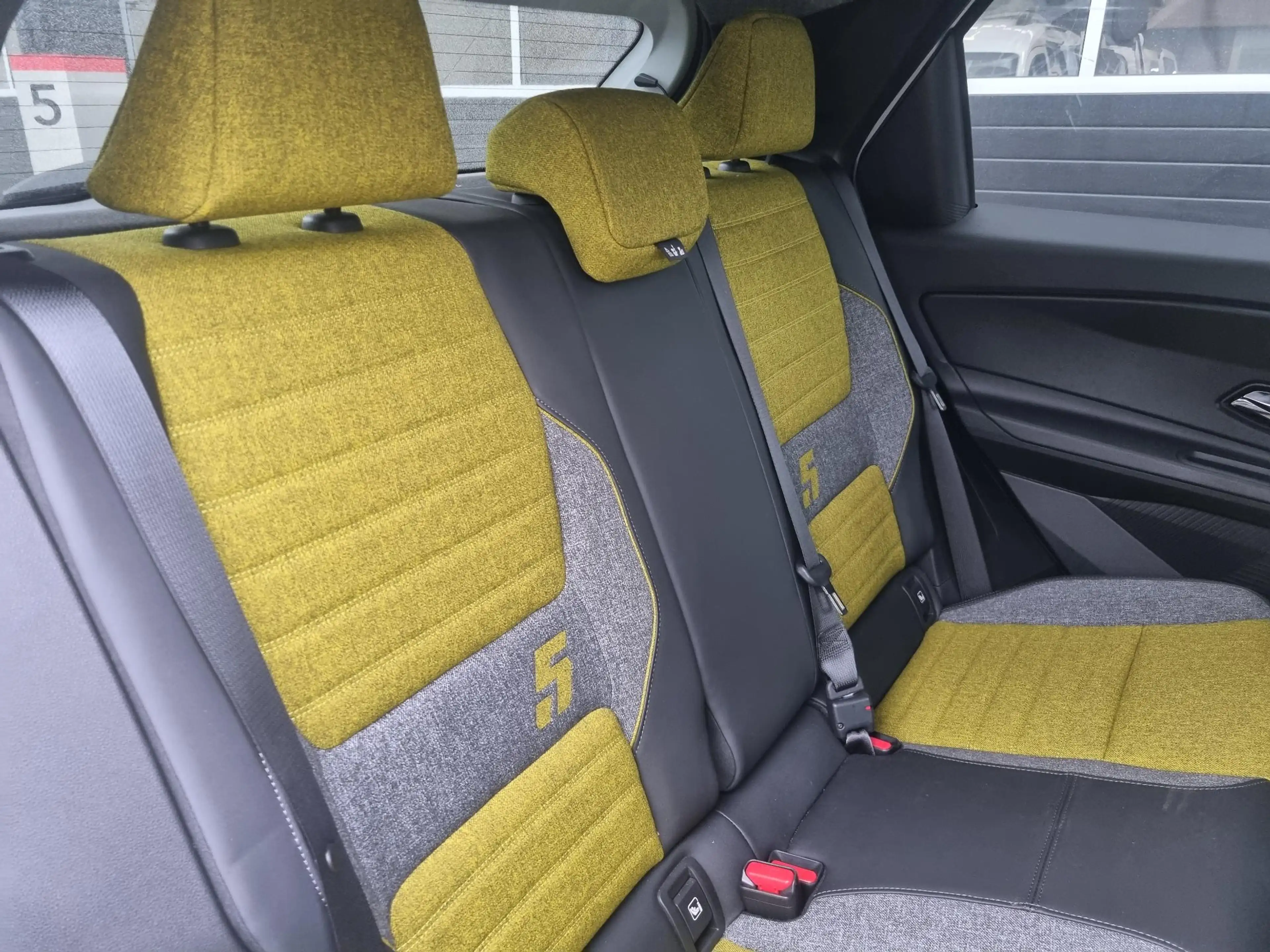 Renault R 5 urban range iconic cinq 40 kWh Harman Kardon / ACC — photo 10