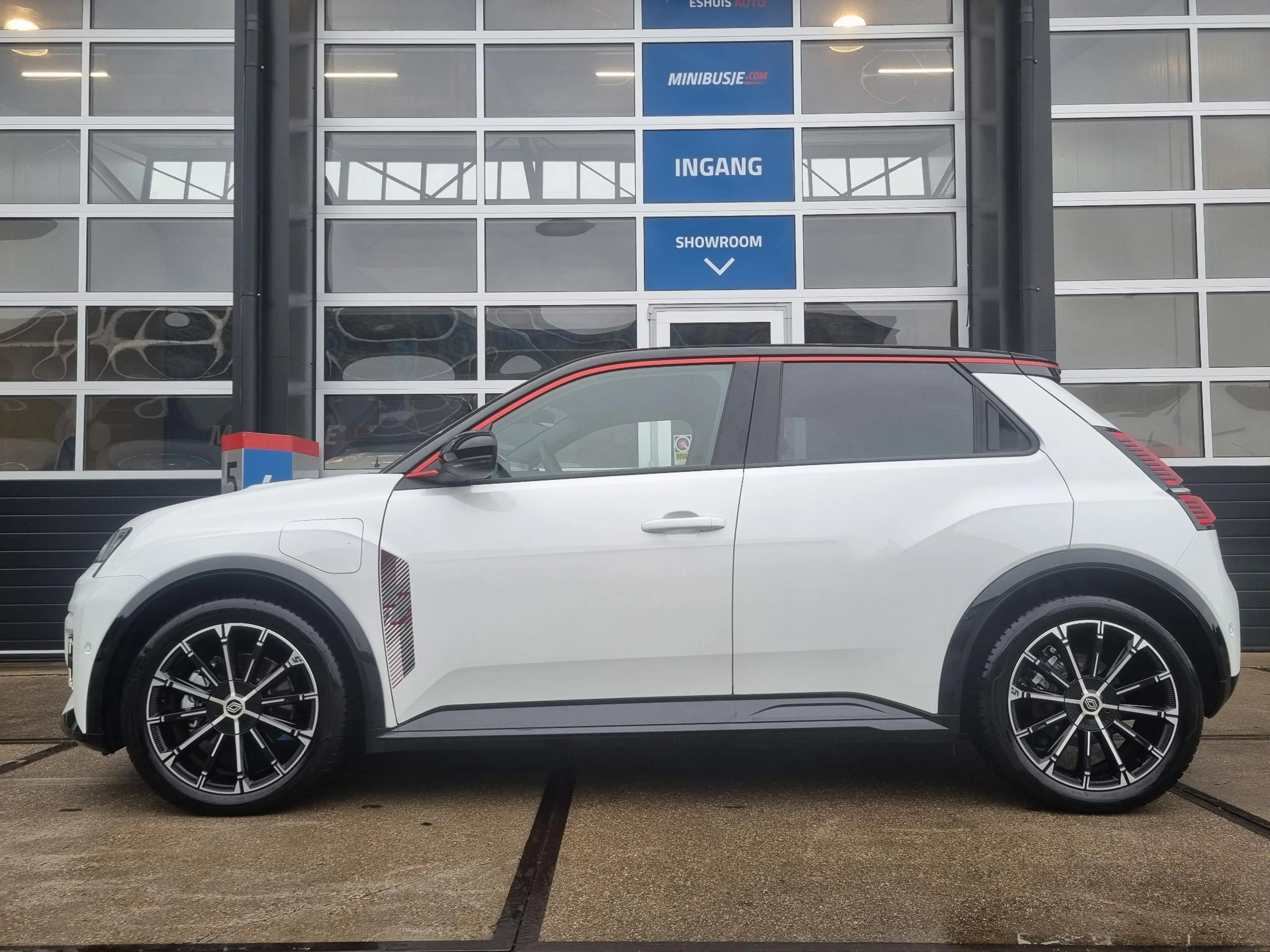 Renault R 5 urban range iconic cinq 40 kWh Harman Kardon / ACC — photo 2