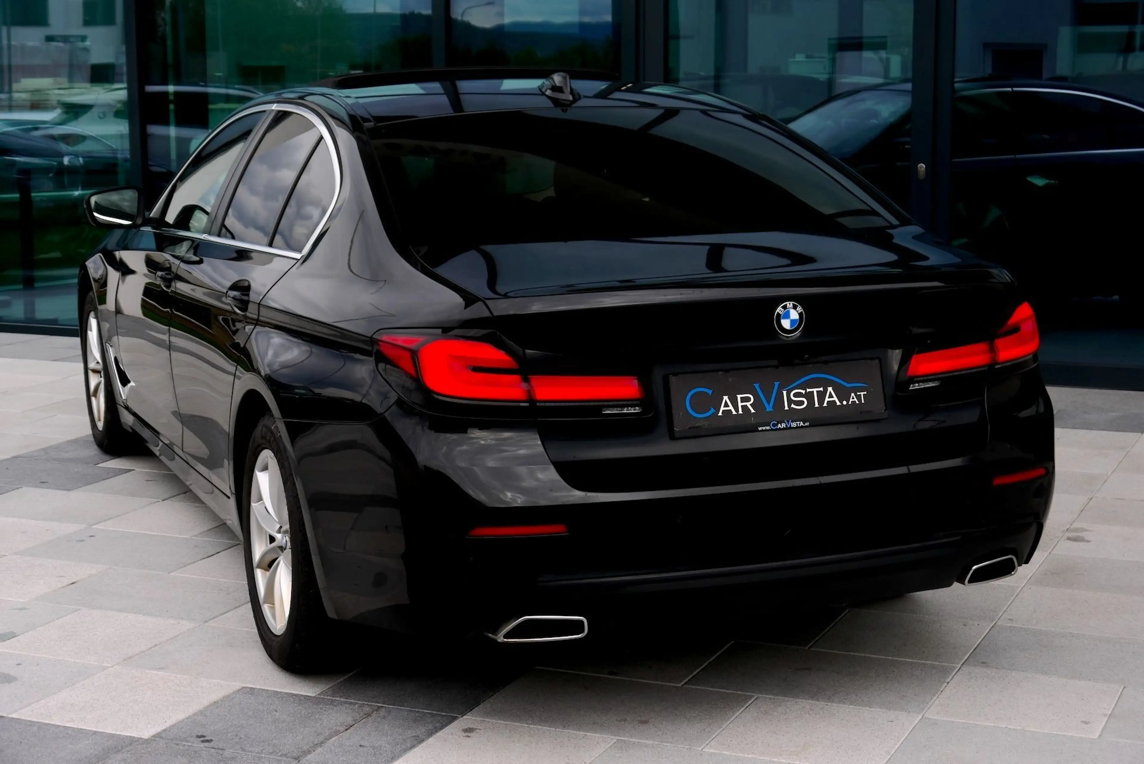 BMW 520 d Aut. *Schiebedach & Anhängerkupplung* — photo 11
