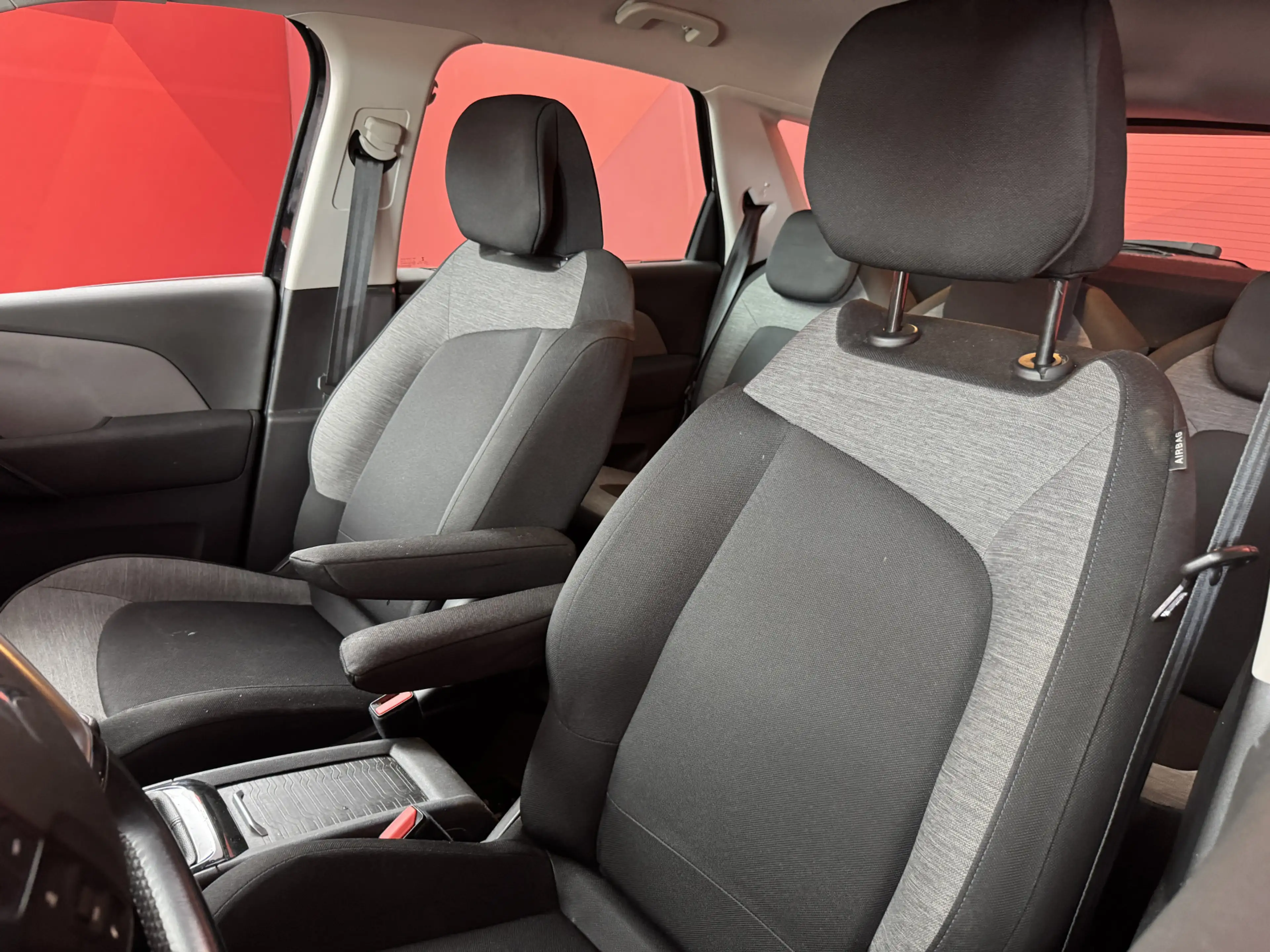 Citroen C4 Picasso 1.2 PureTech Shine | Nieuw Binnen! | Stoelverwarmi — photo 9