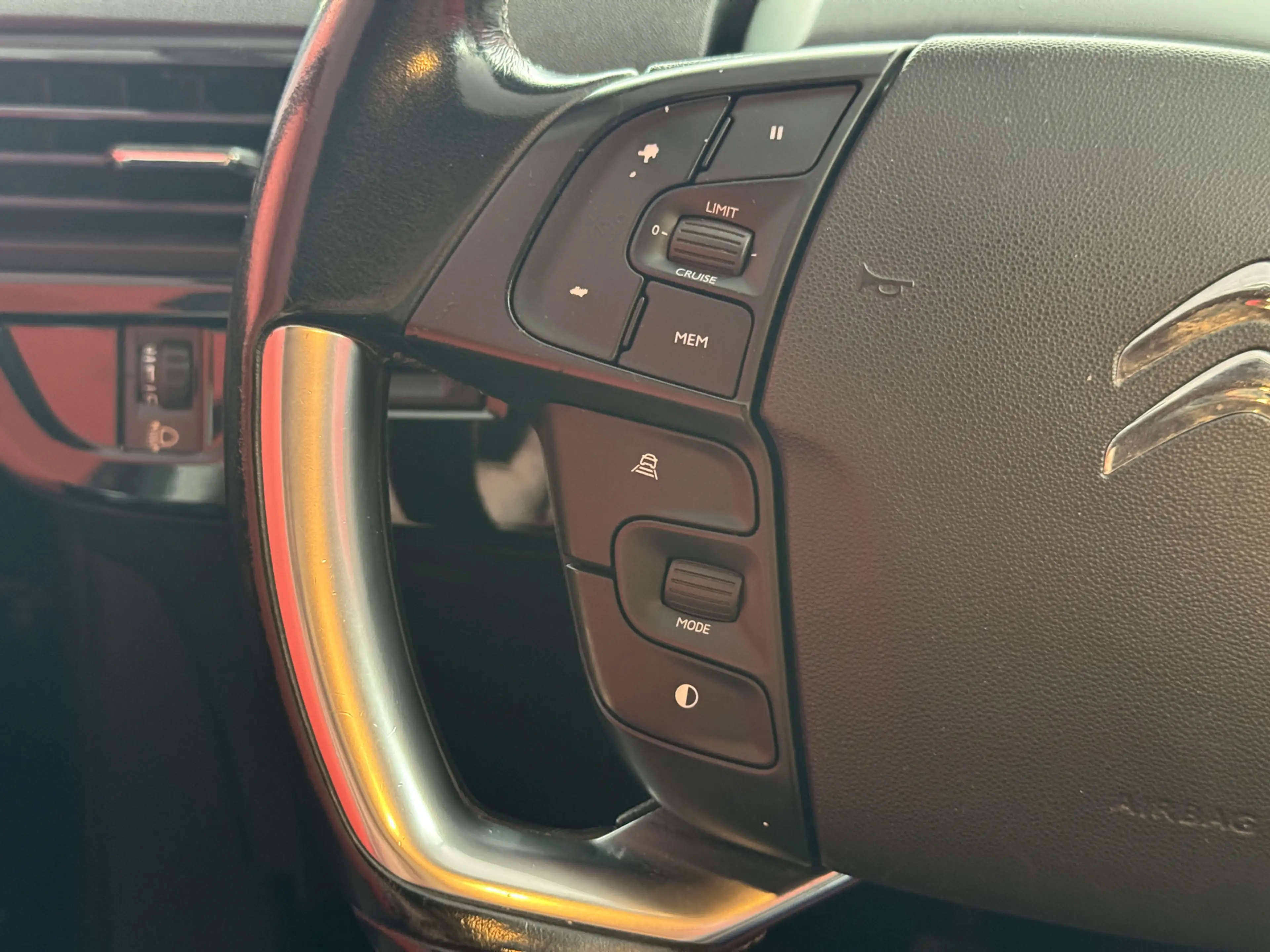 Citroen C4 Picasso 1.2 PureTech Shine | Nieuw Binnen! | Stoelverwarmi — photo 14