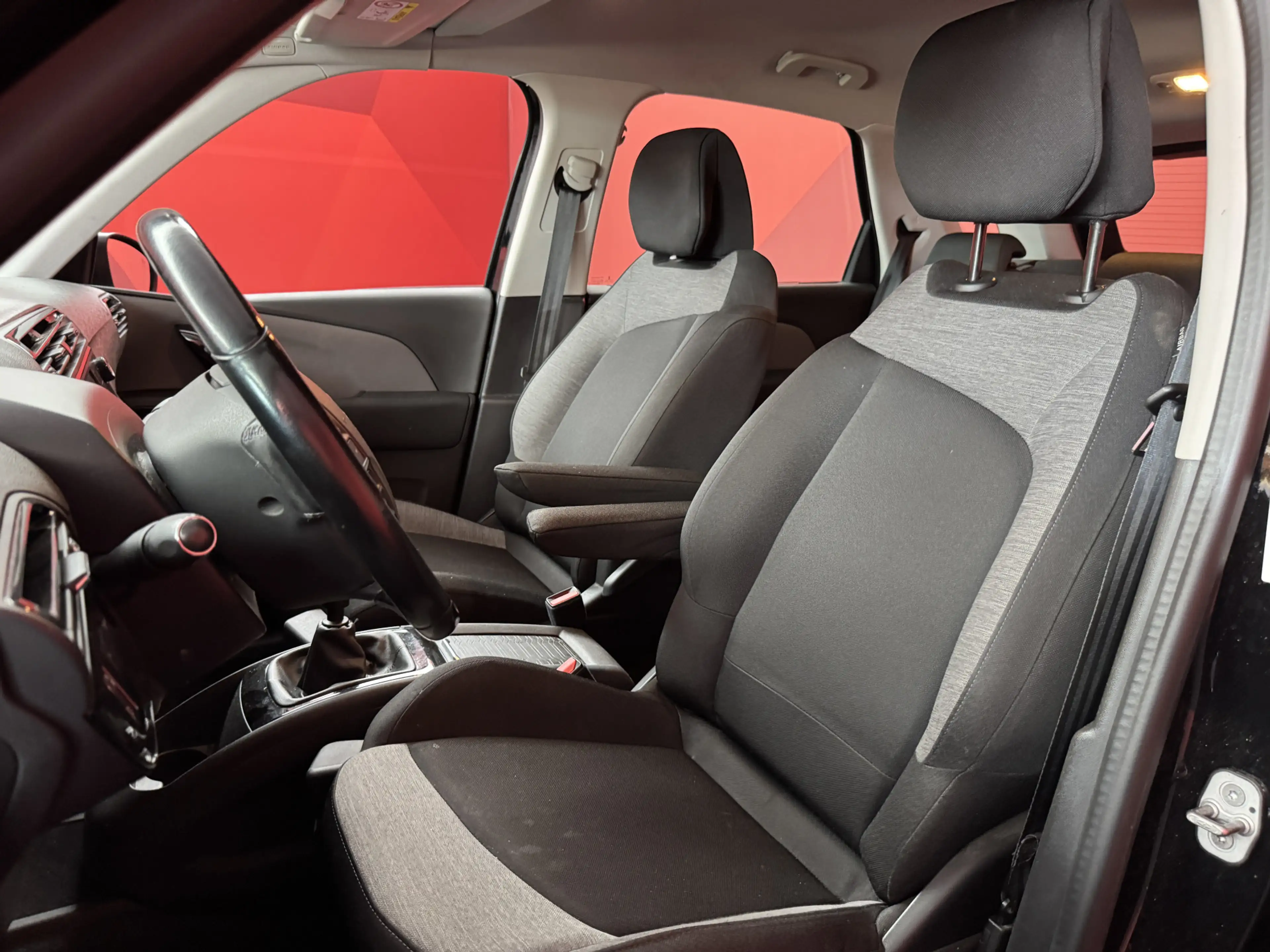 Citroen C4 Picasso 1.2 PureTech Shine | Nieuw Binnen! | Stoelverwarmi — photo 4