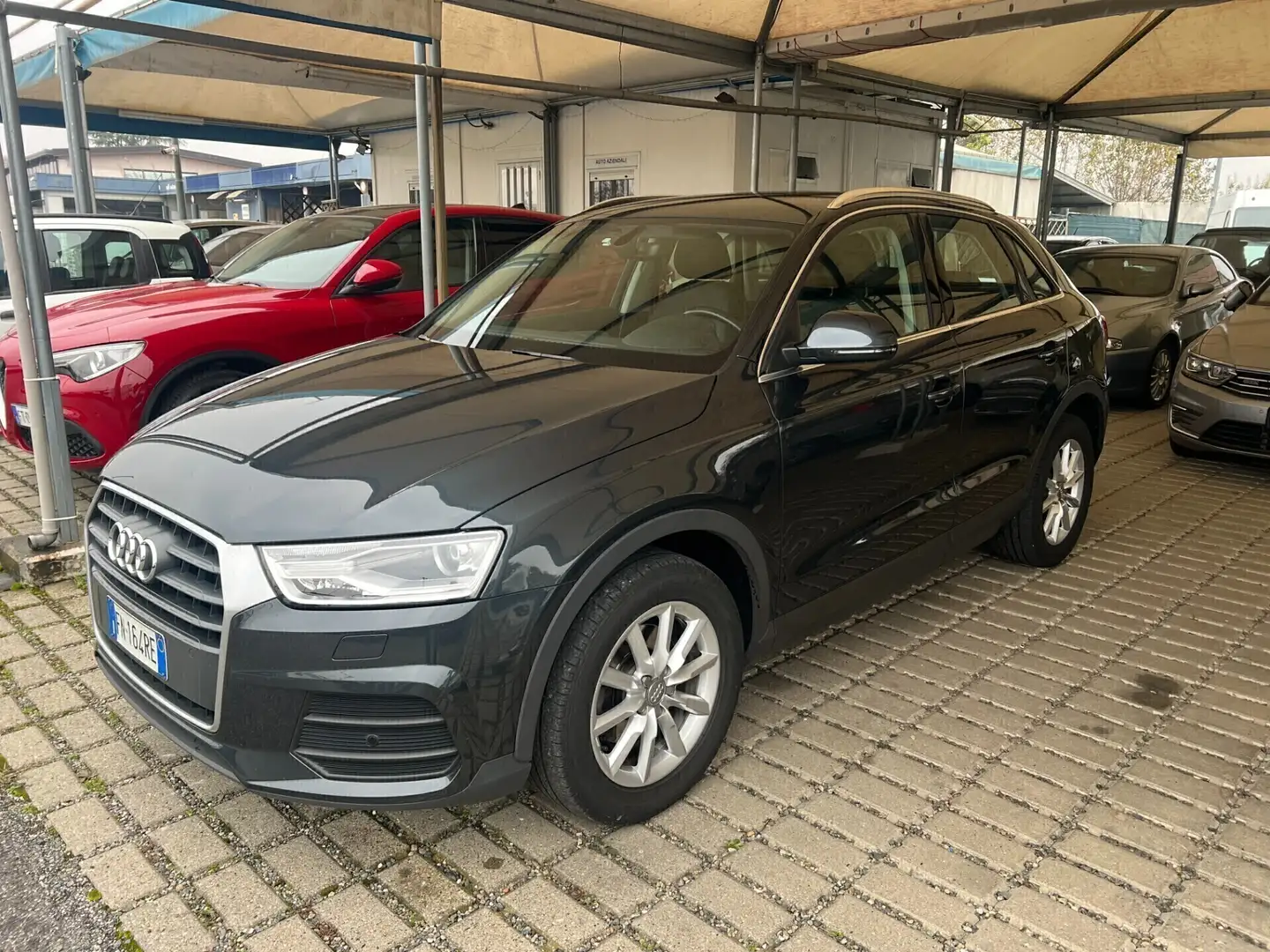Audi Q3 2.0 TFSI 180 CV quattro S tronic Business Grigio - 1