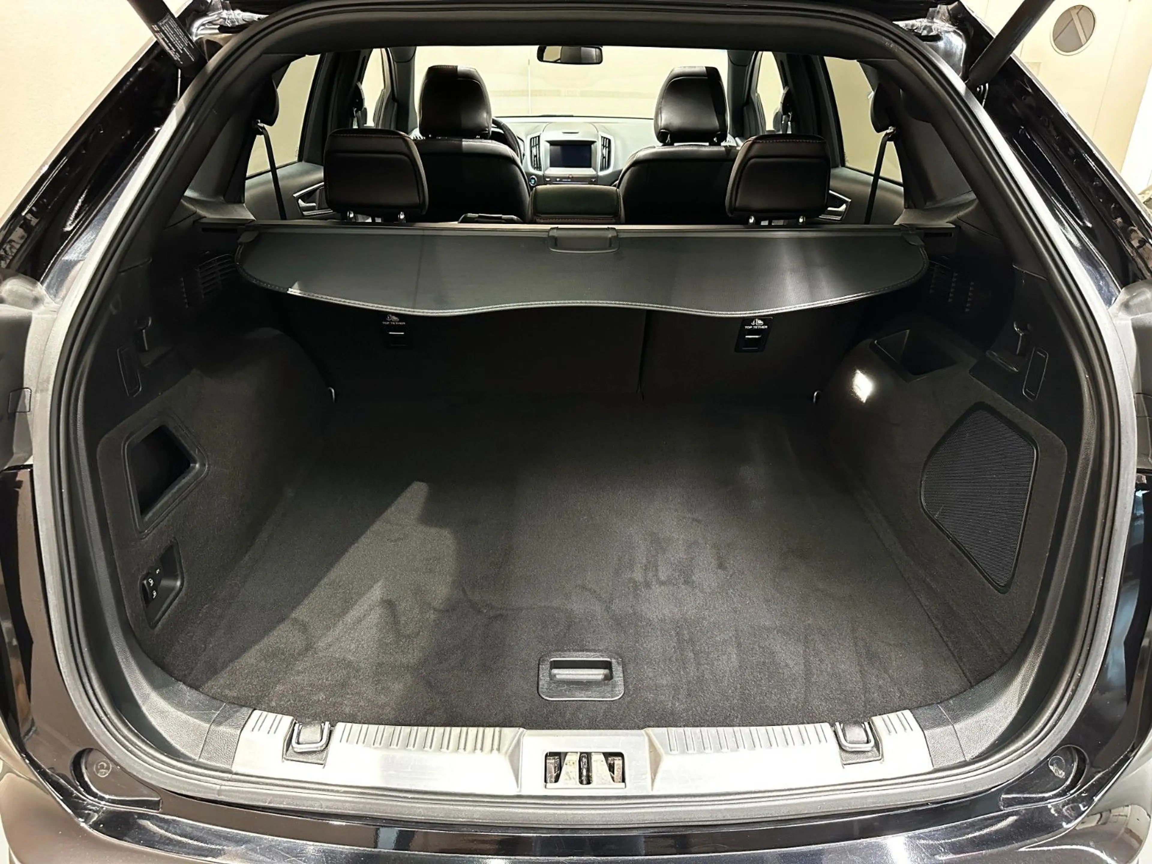 Ford Edge ST-Line 4x4 *BLACK*PANO*KAMERA*SITZKLIMA* — photo 15