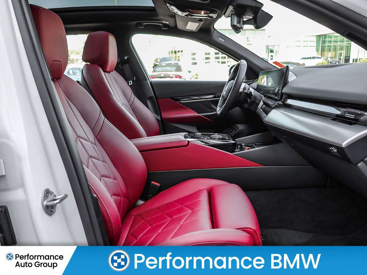 2026 BMW 5 Series 550e xDrive thumb 13