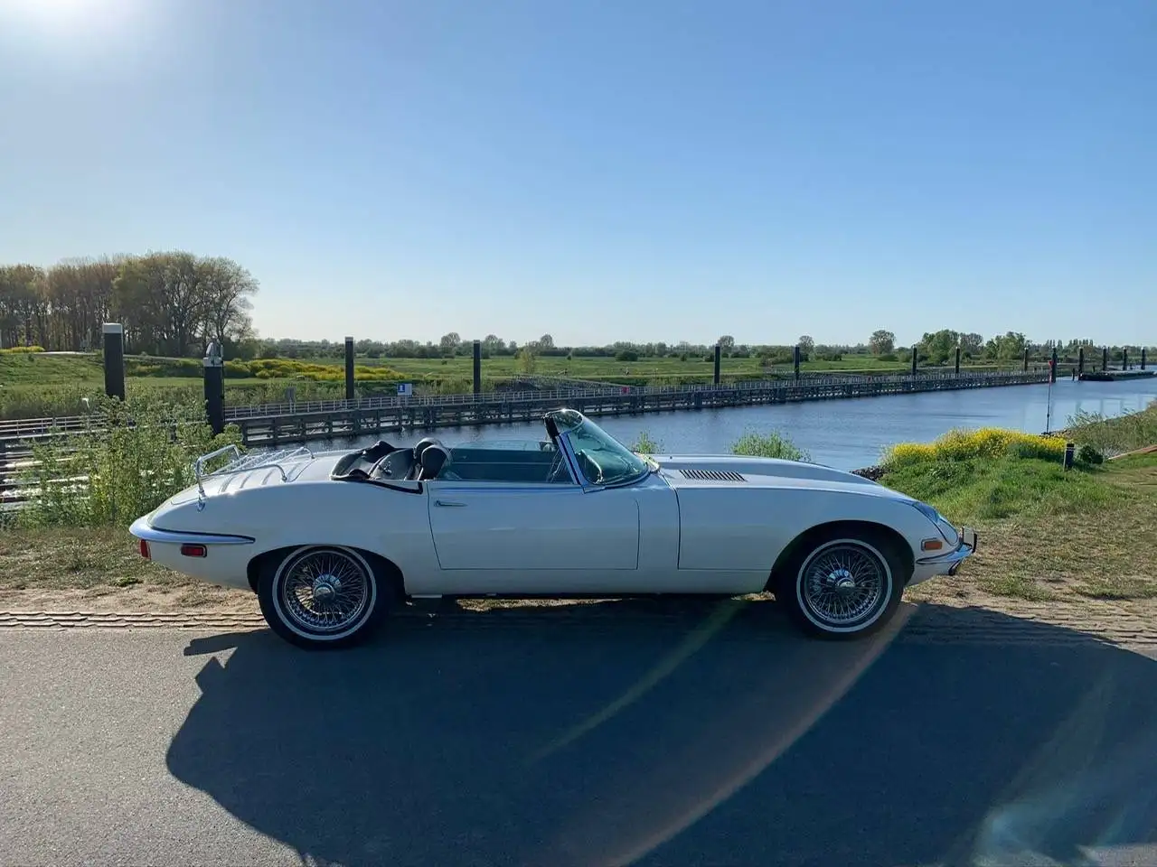 Jaguar E-Type Roadster, foto 1