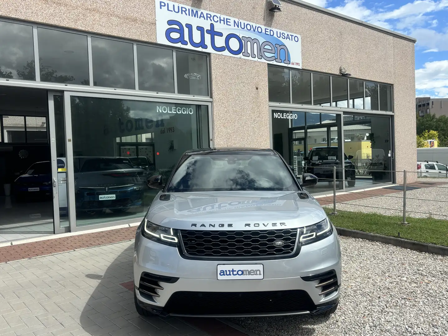 Land Rover Range Rover Velar Velar 2.0d i4 R-Dynamic SE 240cv auto my19 Zilver - 1