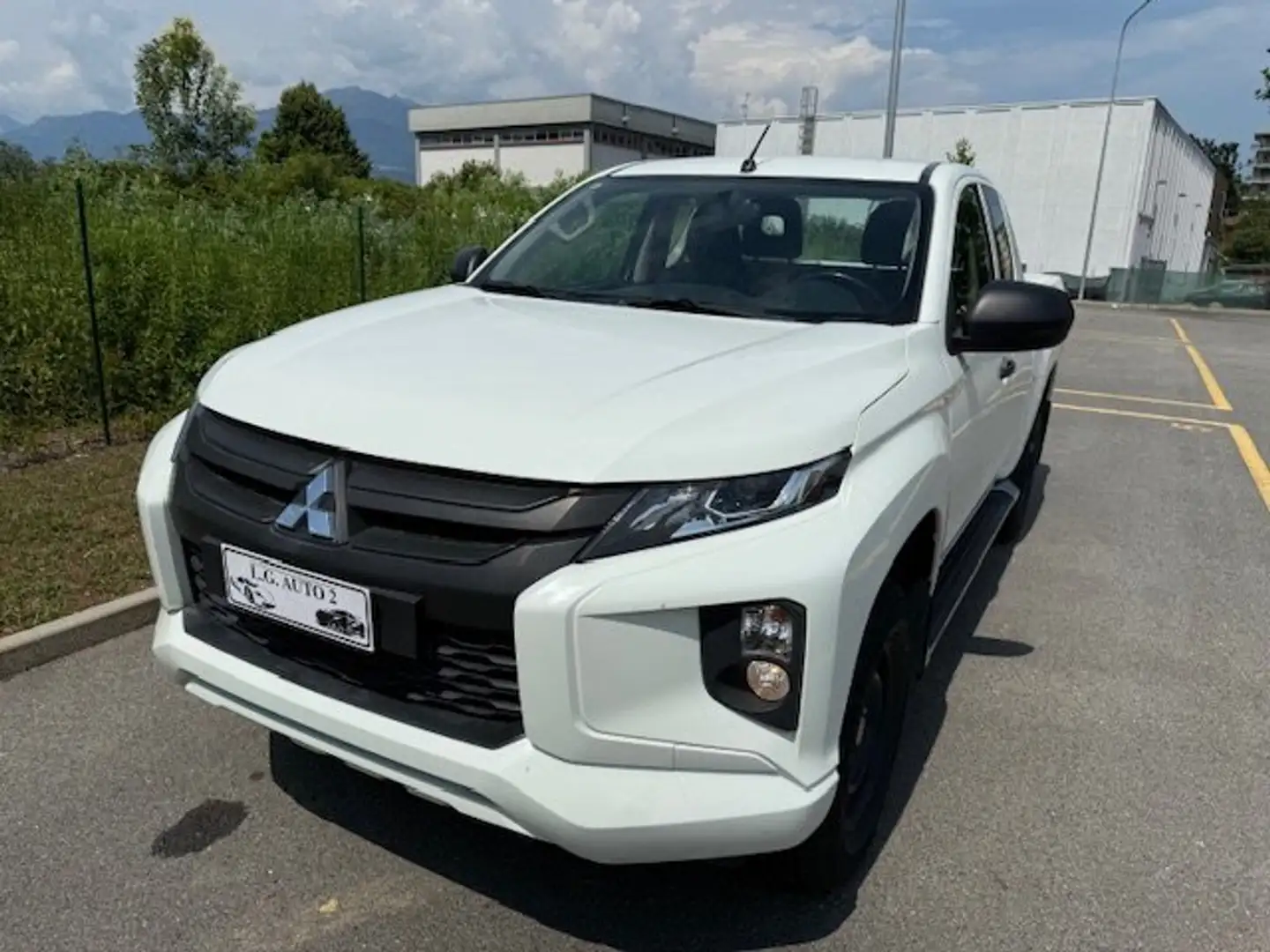 Mitsubishi L200 L200 clcab 2.3d Invite 4wd 150cv Bianco - 2