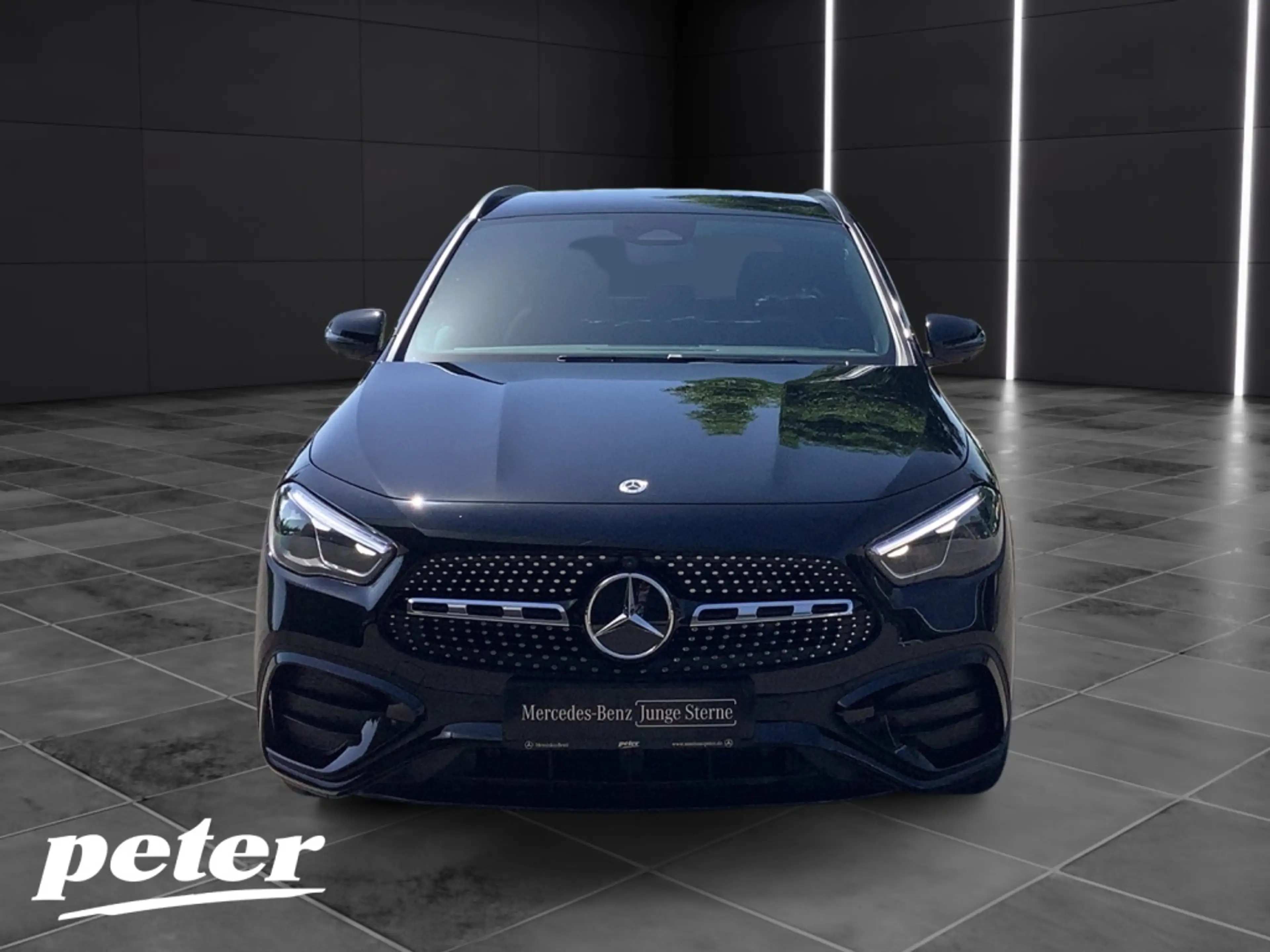 Mercedes-Benz GLA 220 4MATIC AMG+NIGHT+19"+MULTIBEAM+AMBIENTE+ — photo 2