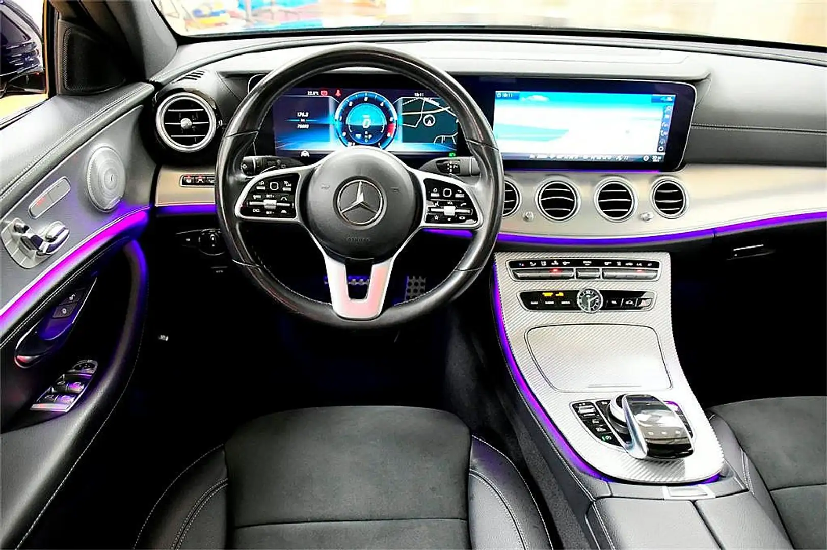 Mercedes-Benz E 300 d T Aut. Blau - 2
